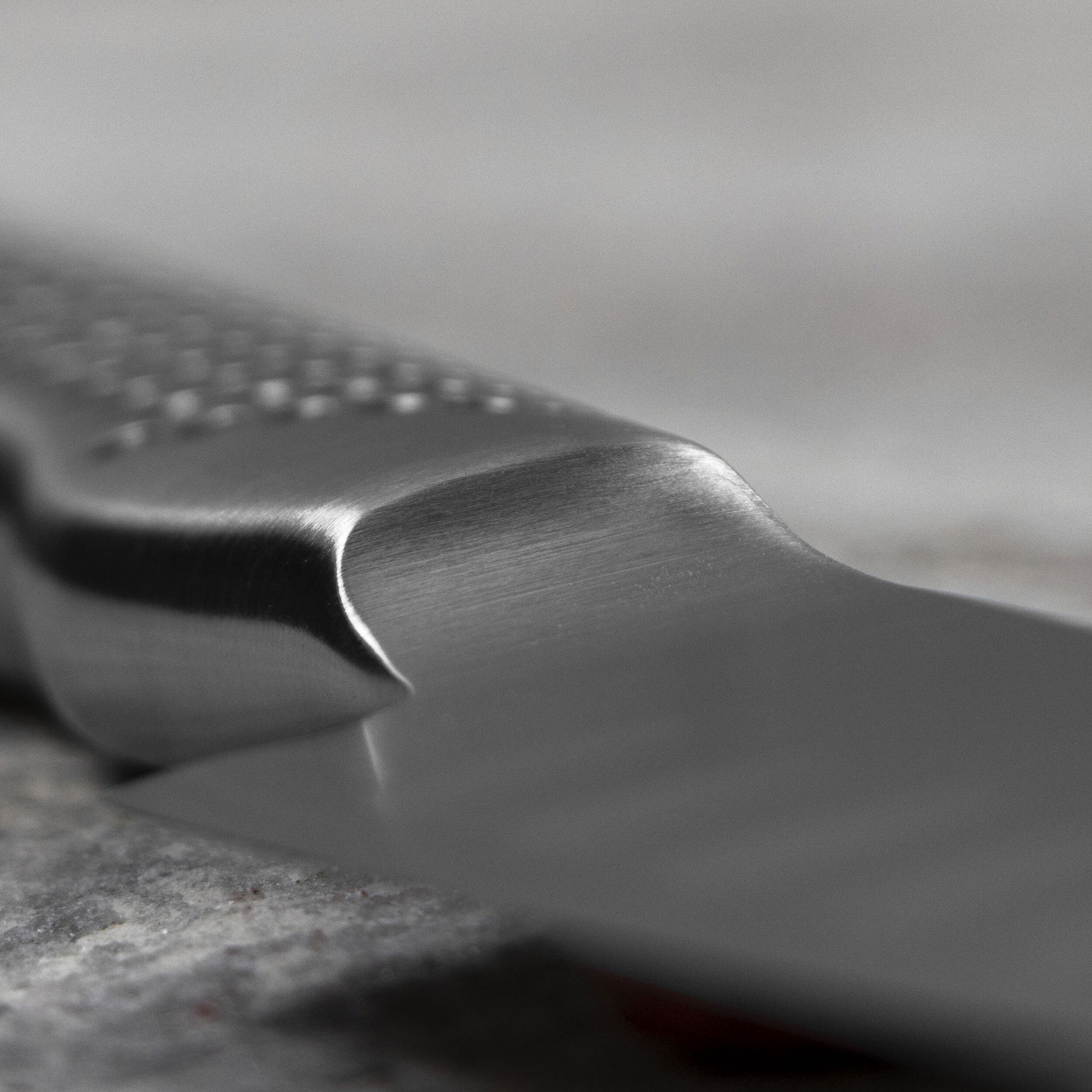 GLOBAL GS-57 11 cm - nóż japoński Santoku ze stali nierdzewnej
