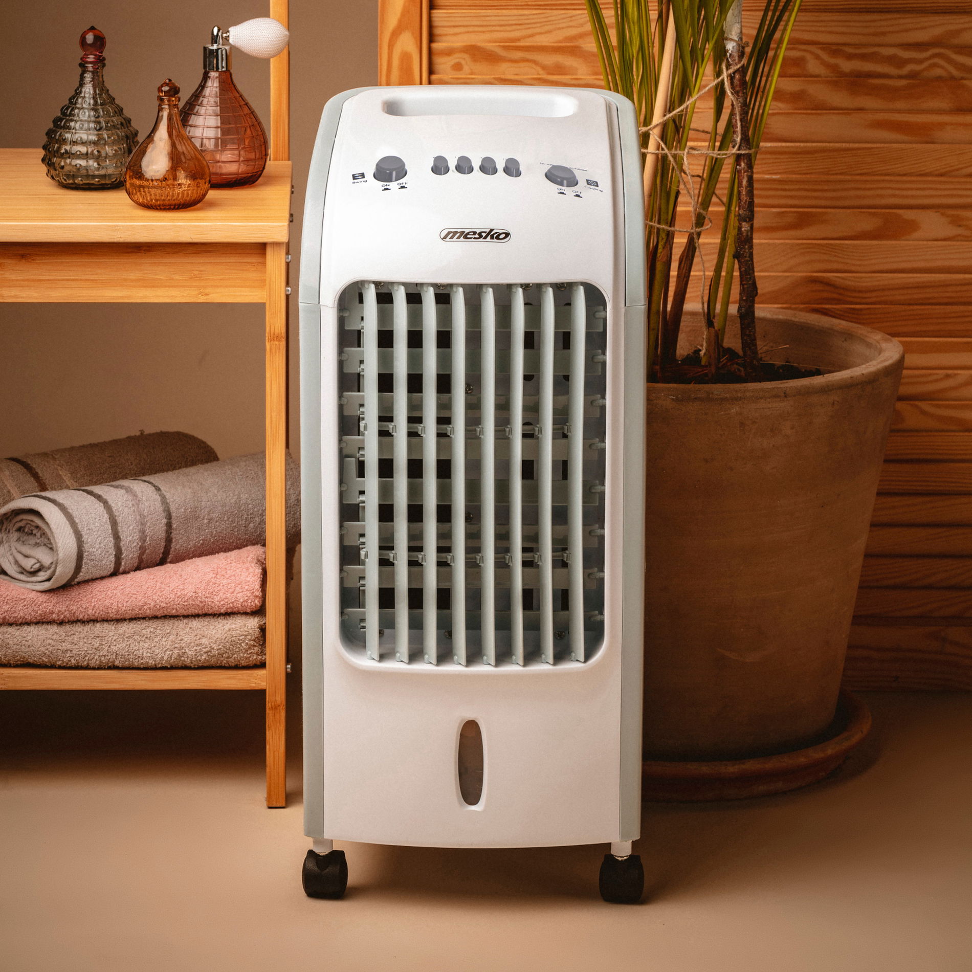 Přenosná klimatizace 3 v 1 MESKO COOLNESS BÍLÁ 4 l 350 W