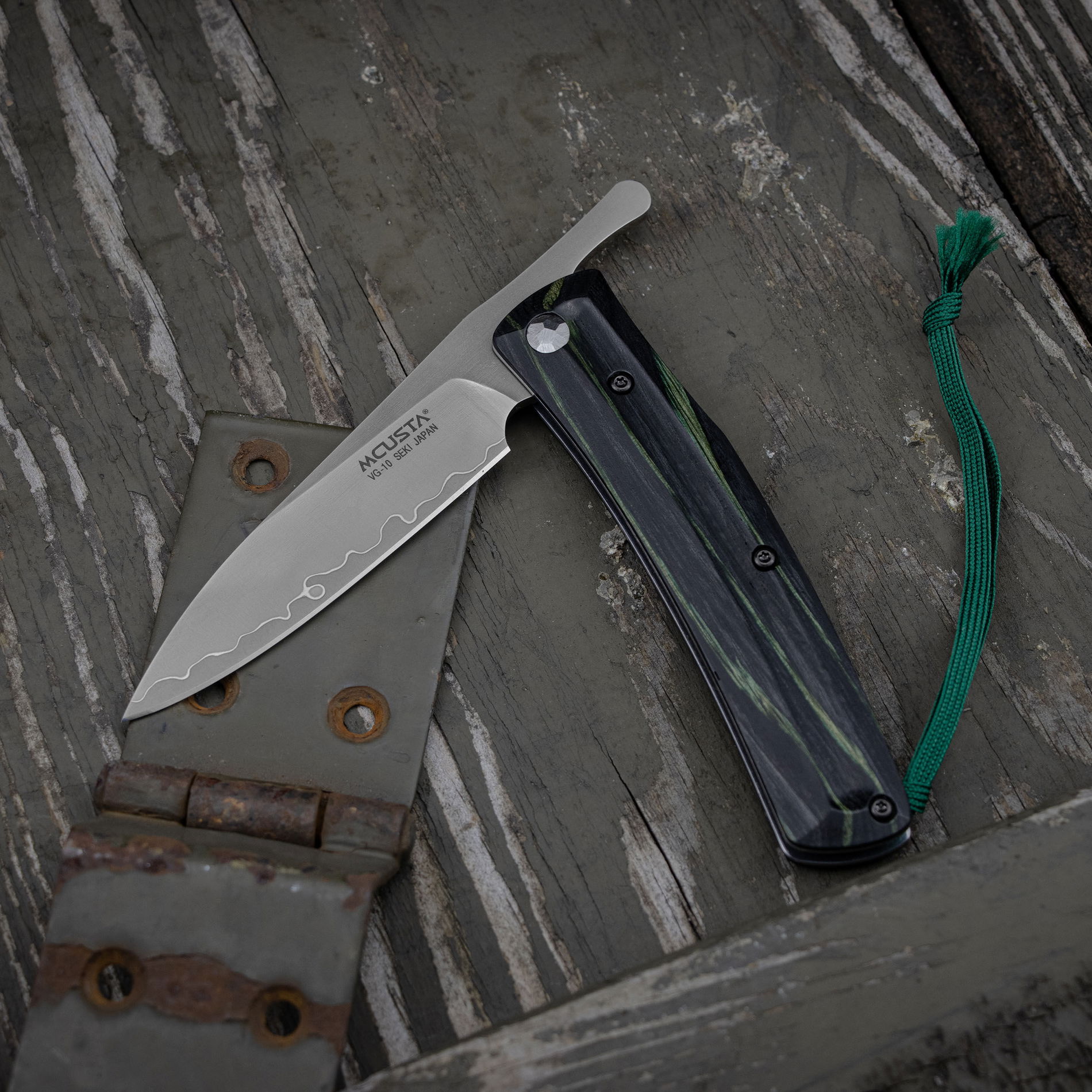 MCUSTA Friction Folder 7,5 cm - japoński nóż survivalowy składany ze stali nierdzewnej