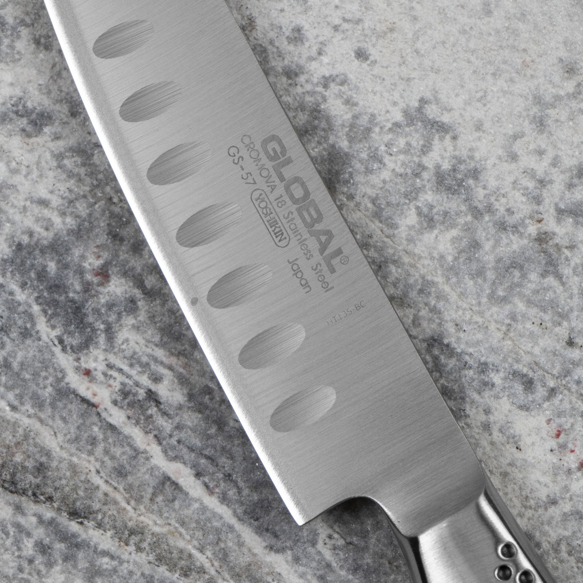 GLOBAL GS-57 11 cm - nóż japoński Santoku ze stali nierdzewnej