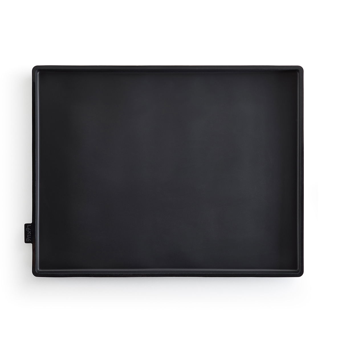 LEKUE Classic 40 x 30 cm čierna - silikónová podložka / kuchynská doska s okrajom