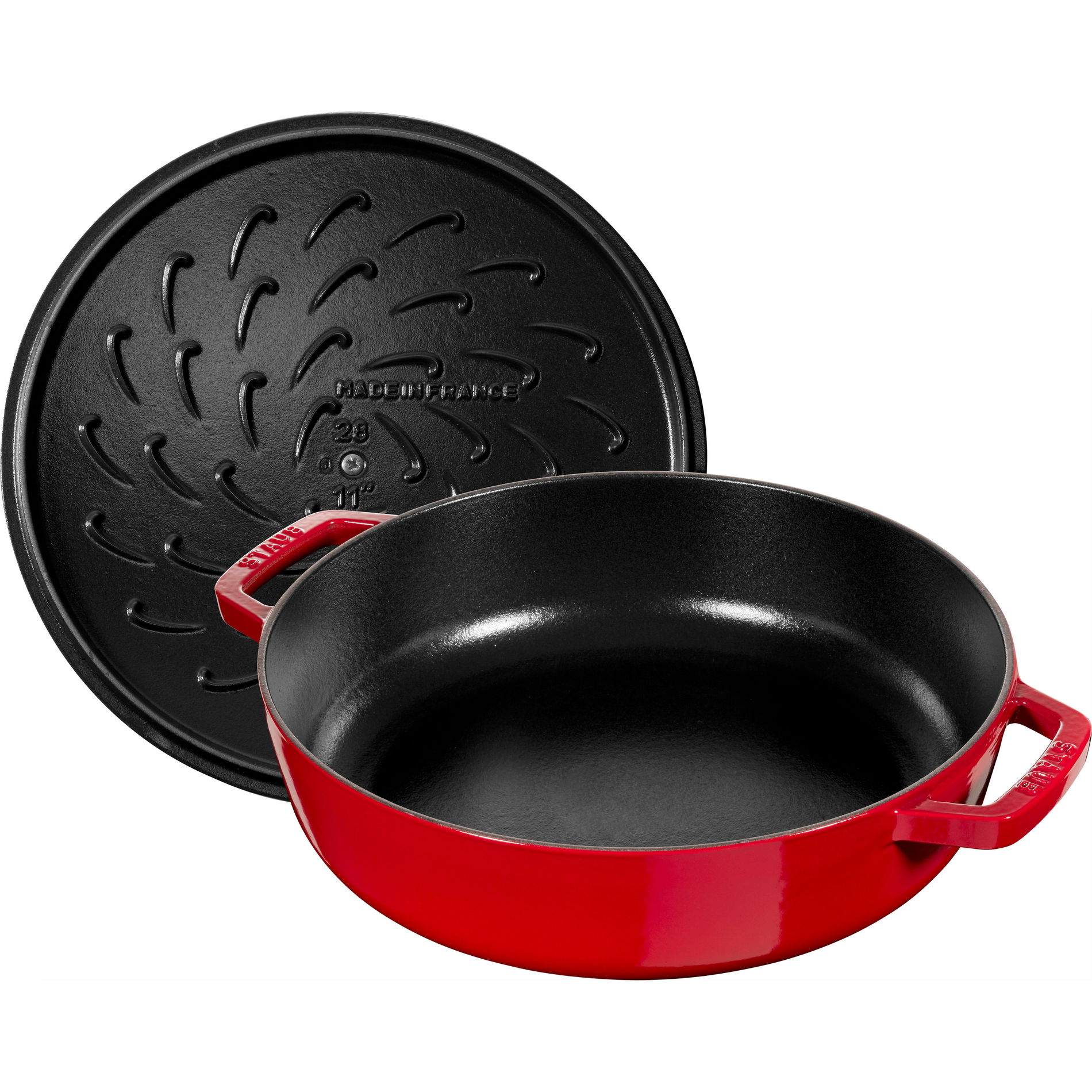 STAUB Stewing 28 cm červená - litinová pánev s poklicí
