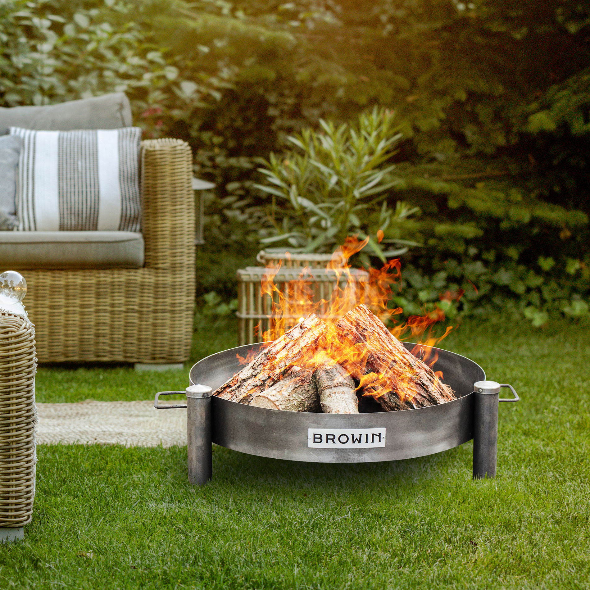 BROWIN Garden Steel 80 cm - záhradný oheň z ocele