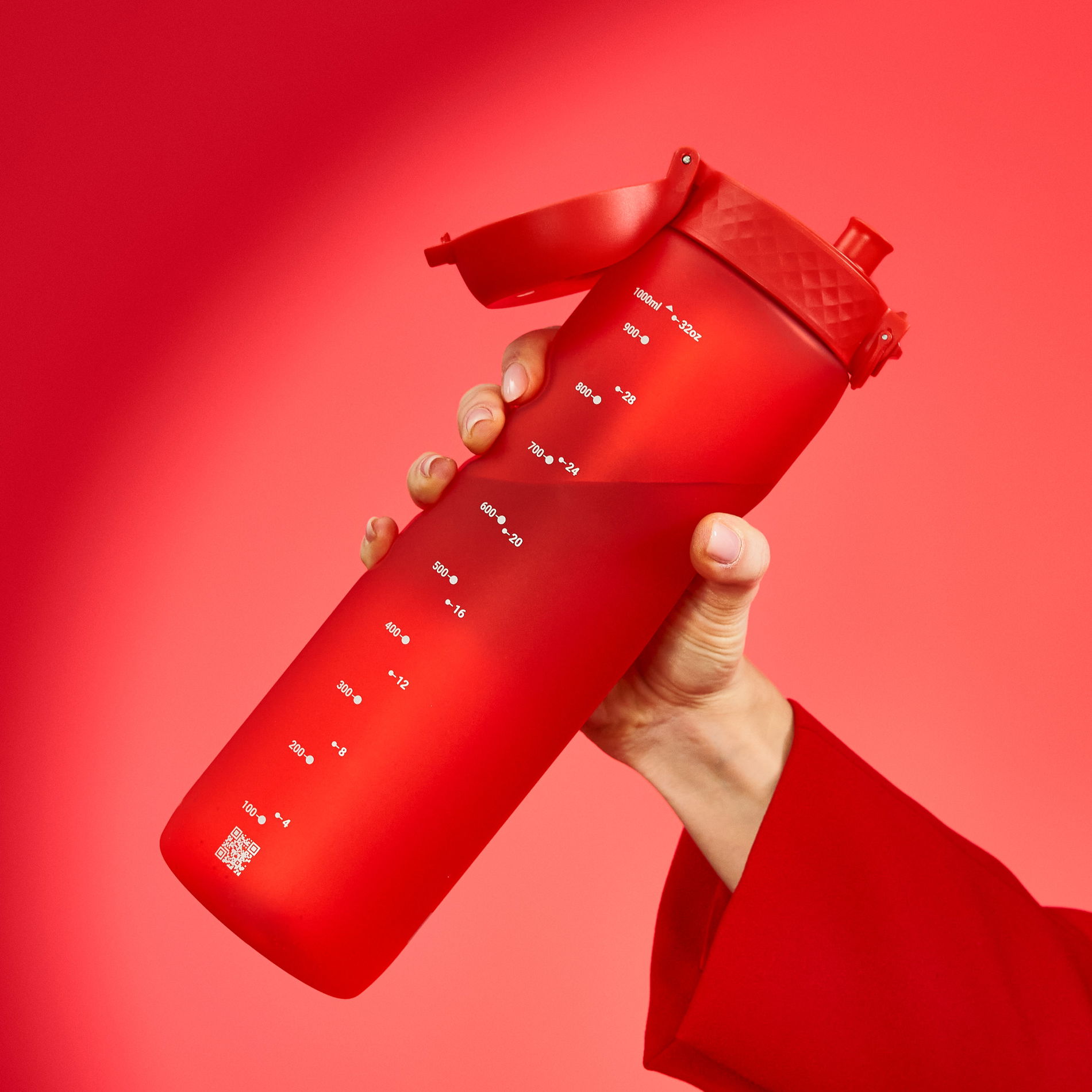 ION8 Recyclon Red 1 l - láhev na vodu a nápoje