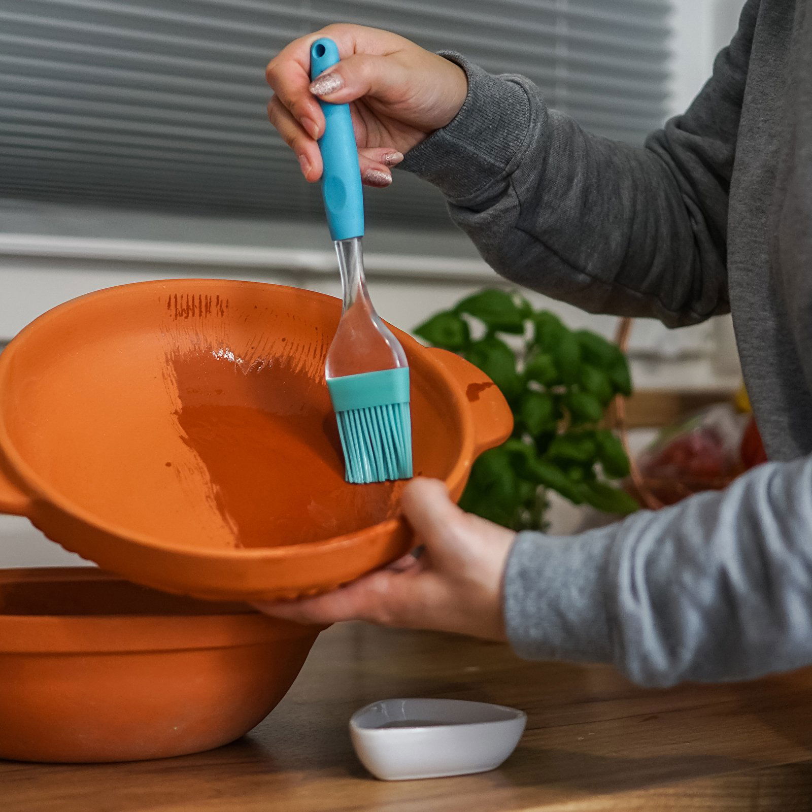 BROWIN Roman Pot 2,5 l - hliněný římský hrnec na chléb s pokličkou