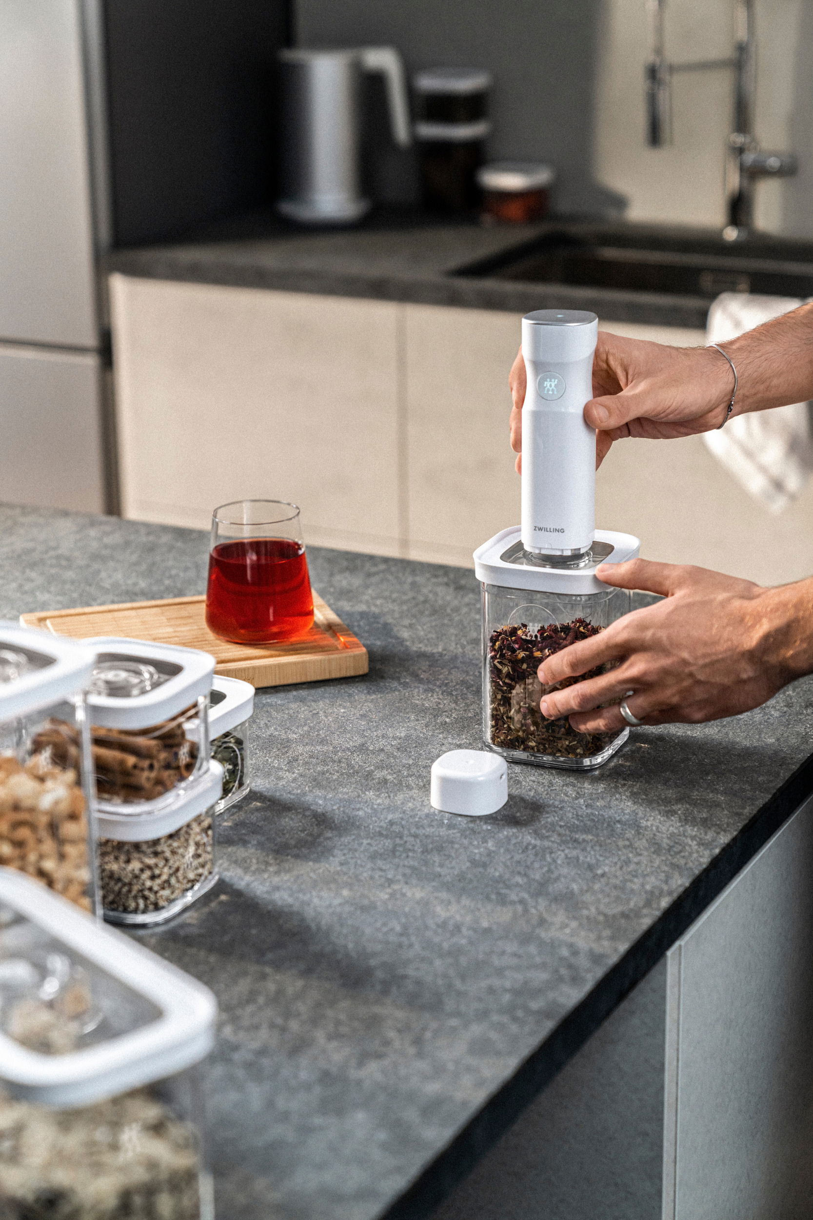 ZWILLING Fresh & Save Cube 1,6 l - vakuová nádoba na jedlo z plastu