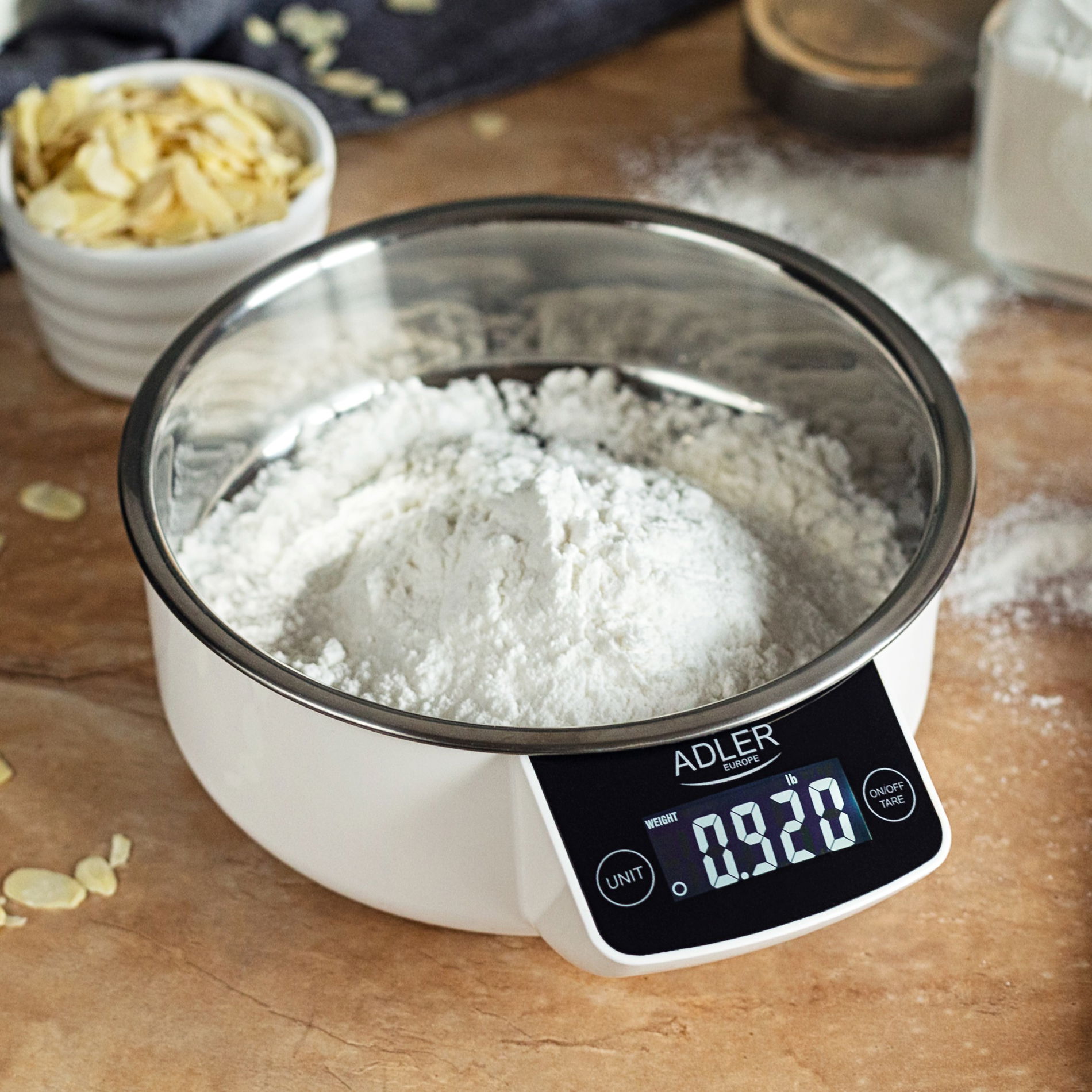 ADLER Weight - digitální (elektronická) kuchyňská váha s miskou z nerezové oceli