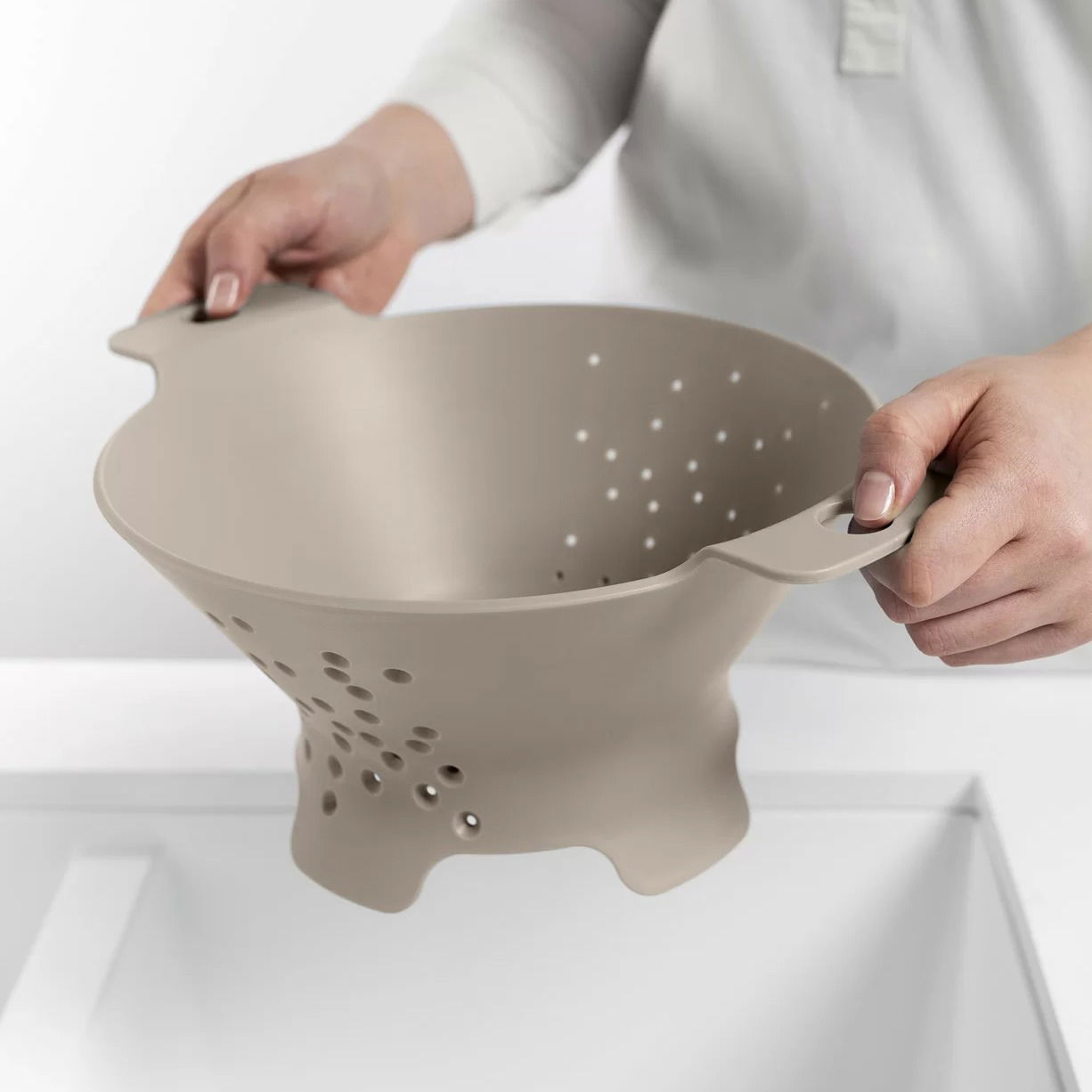 BLIM+ Create Cosmo 25 cm - cedník / děrovaná miska