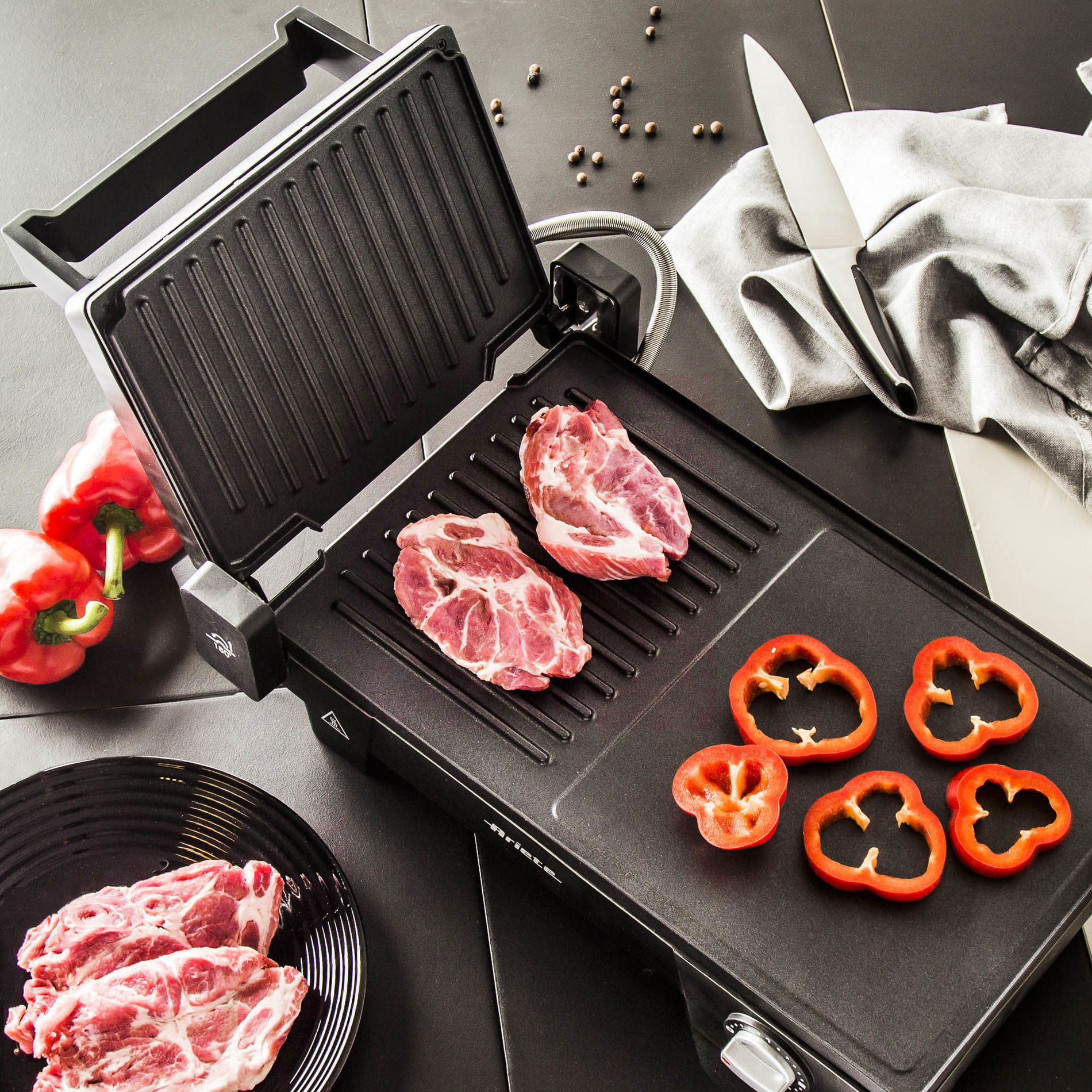 ARIETE BBQ černý - ocelový elektrický gril