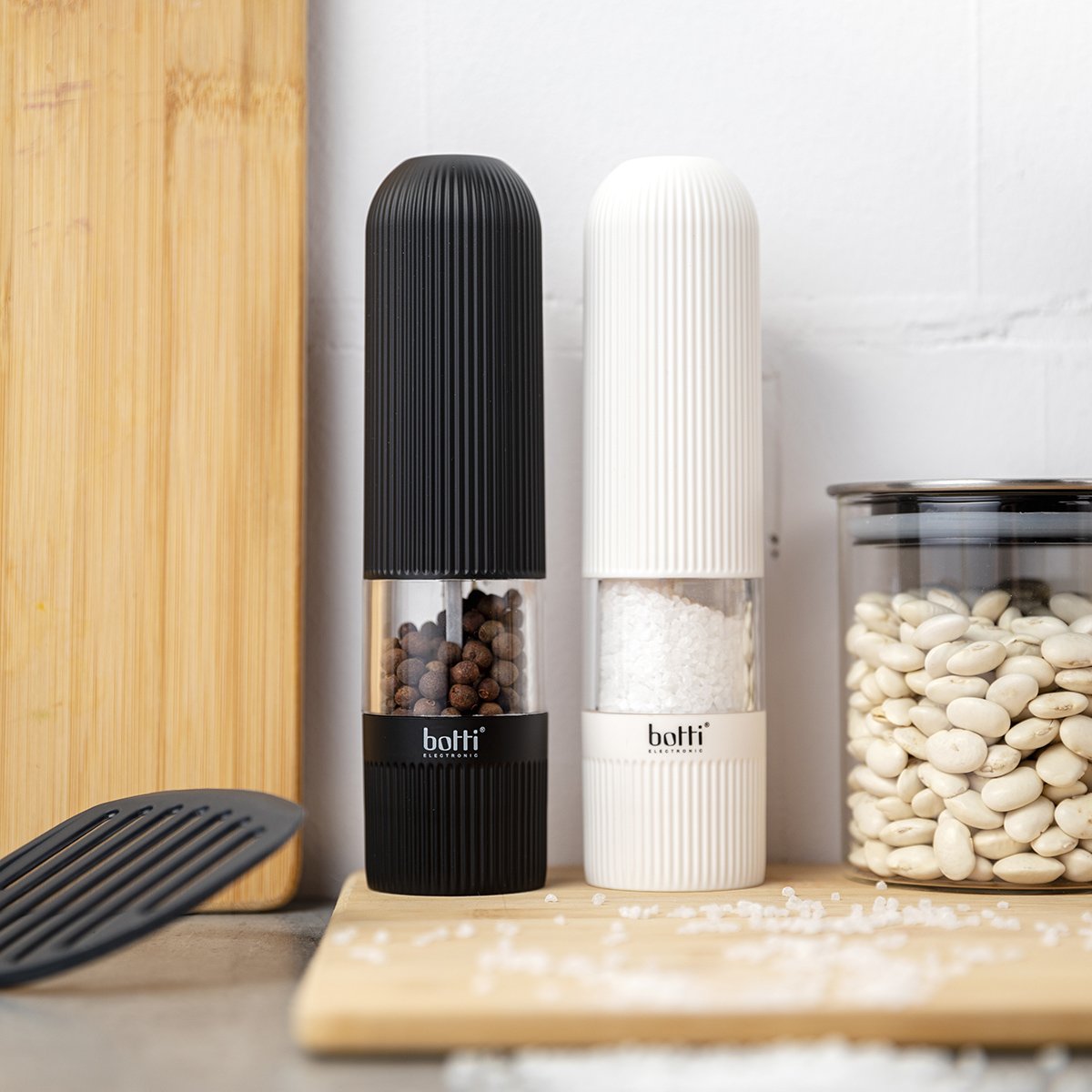 Elektrický mlýnek na sůl a pepř BOTTI TRADO BLACK 21,2 cm