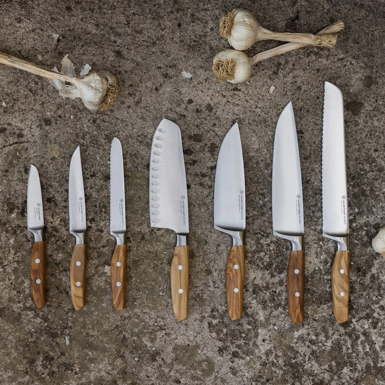 Santoku nôž 17/29,7 cm AMICI - WÜSTHOF (novinka)