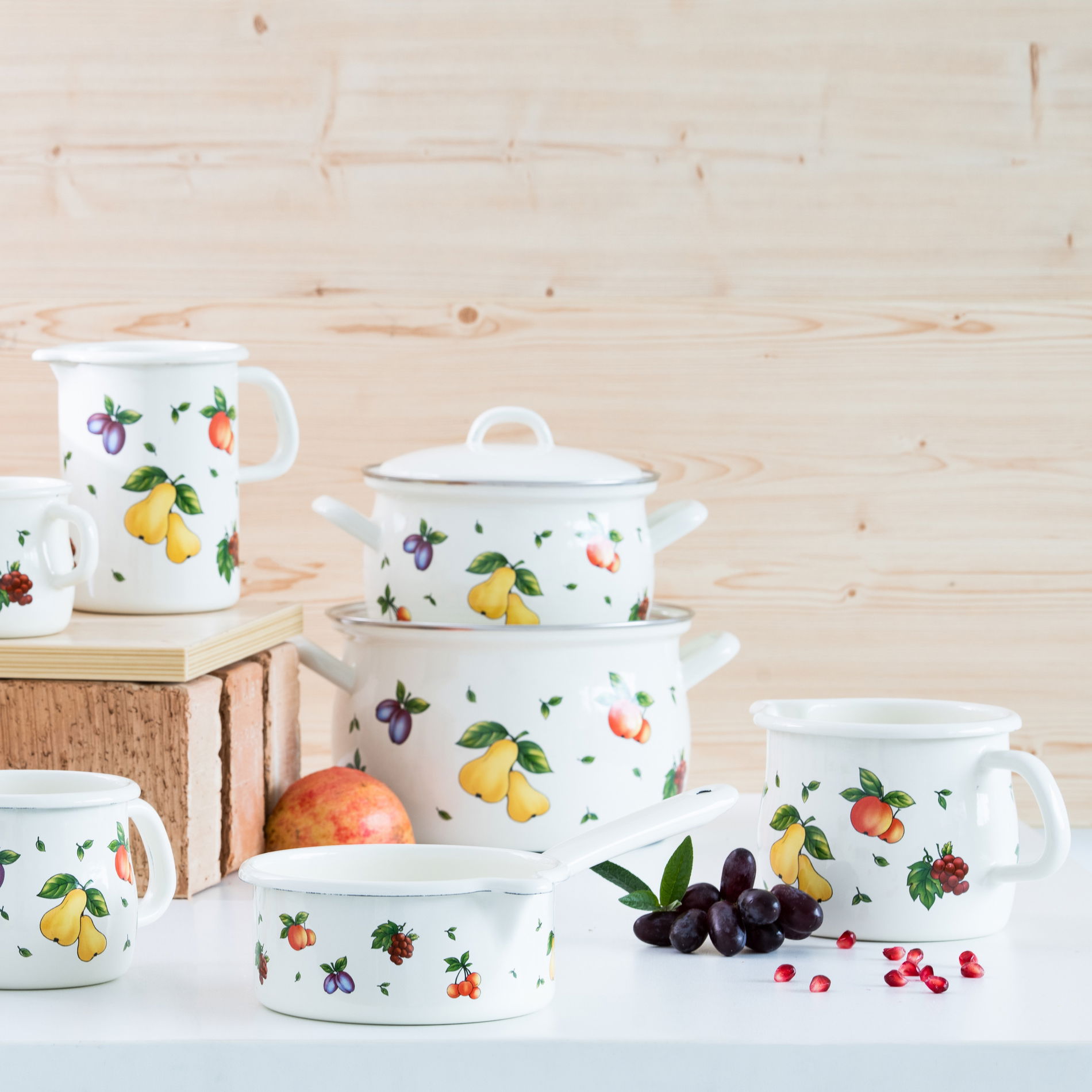 RIESS Fruit Garden 1 l - smaltovaný hrnček