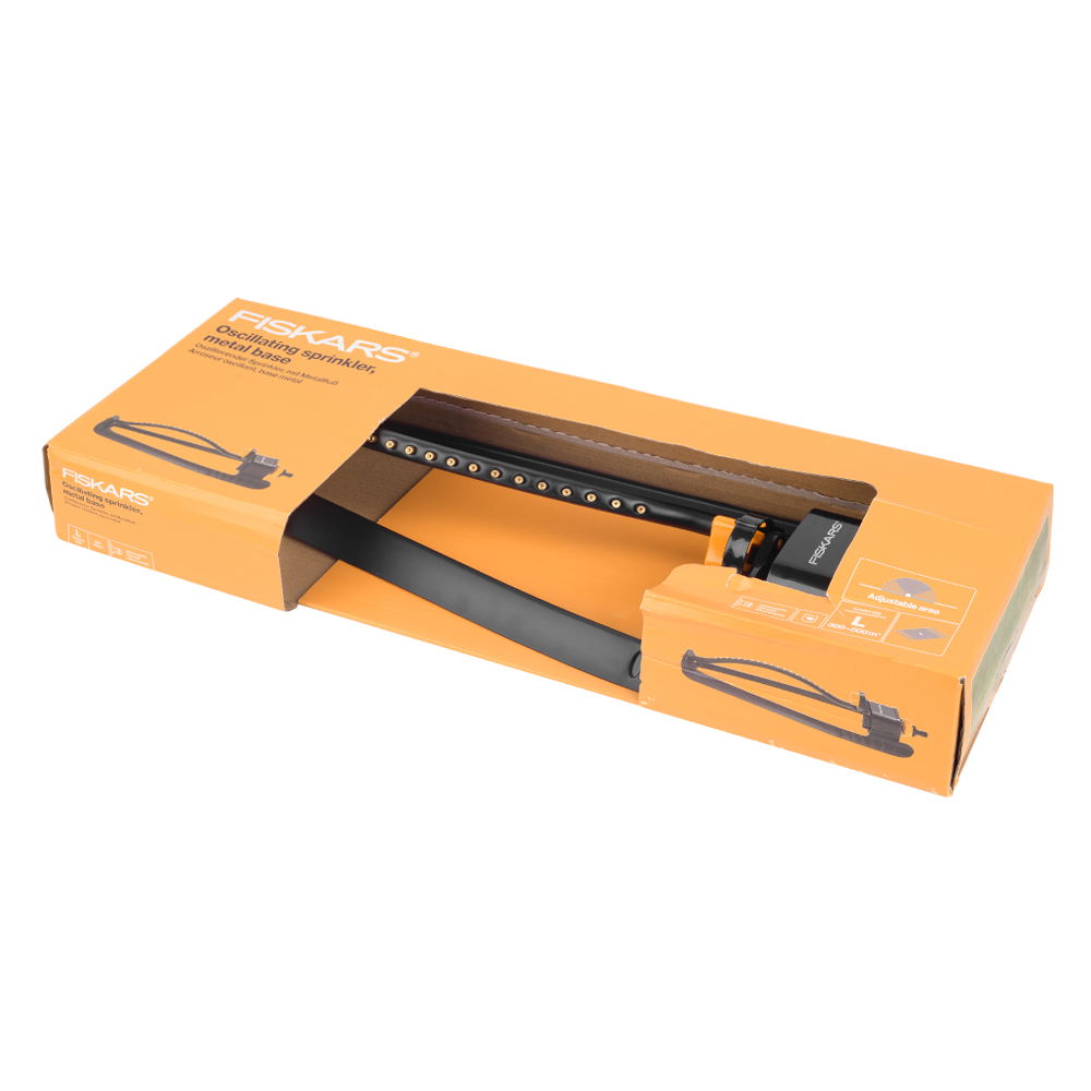 FISKARS Sprinkler L čierny - záhradný kyvadlový zavlažovač na trávnik