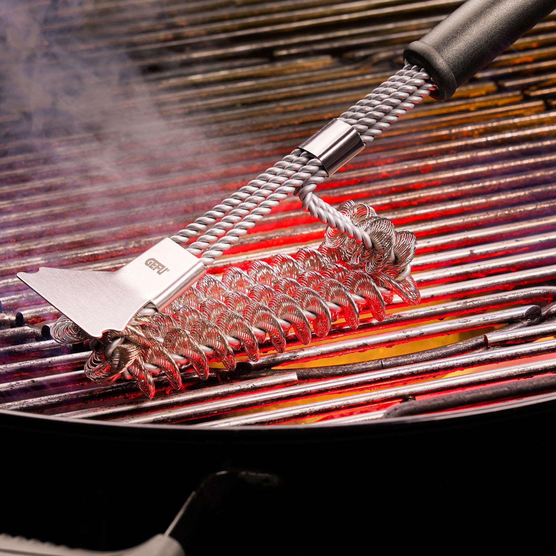 GEFU BBQ 44 cm - nerezový kartáč na gril