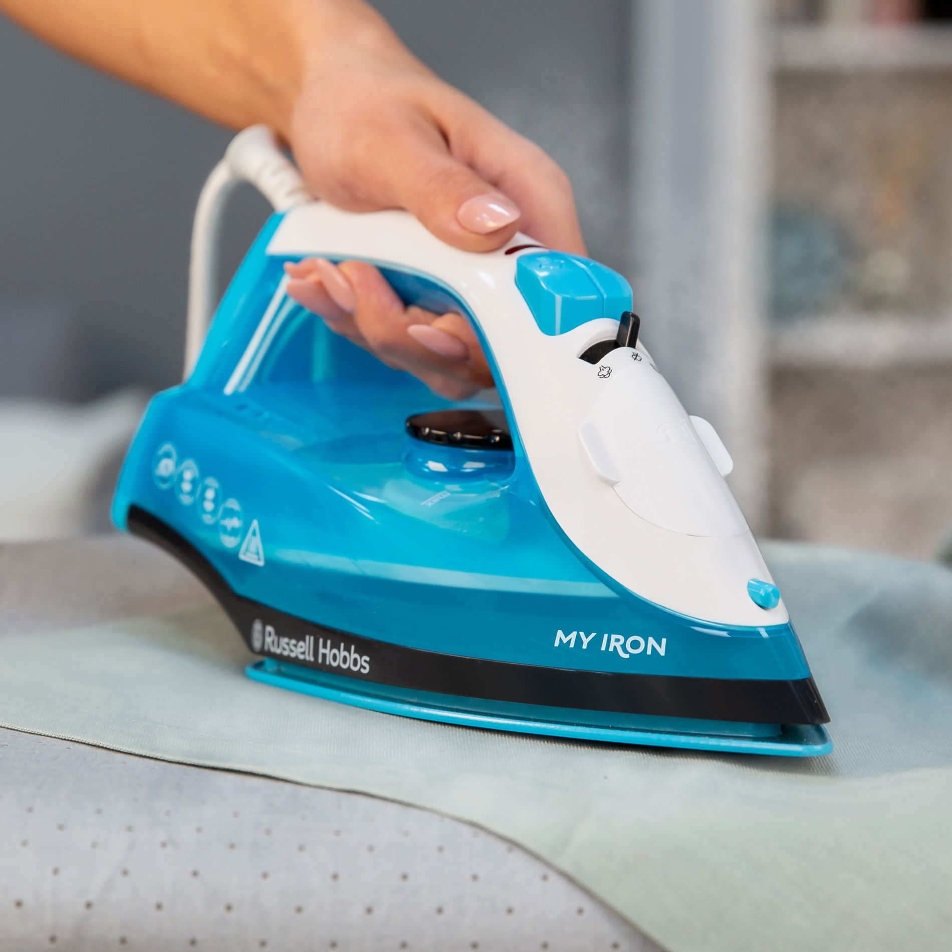 RUSSEL HOBBS My Iron 1800 W tyrkysová – žehlička