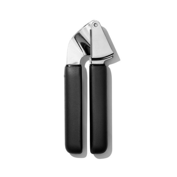 OXO Good Grips - nerezový lis na cesnak