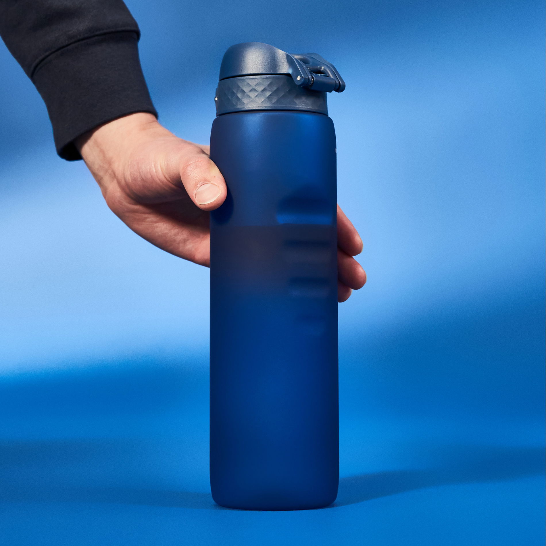 ION8 Recyclon Navy 1 l - fľaša / bidón na vodu a nápoje