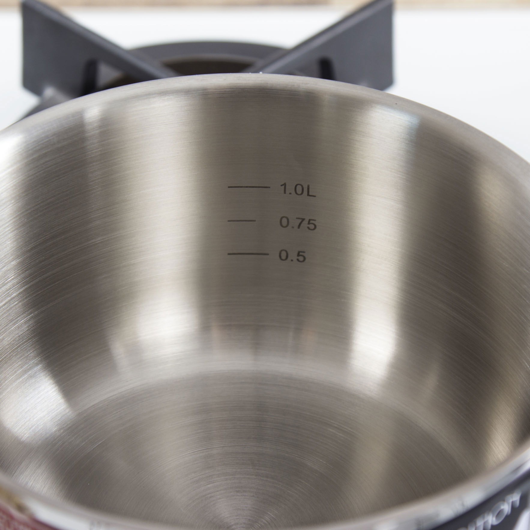 Nerezový hrnec s pokličkou AMBITION VIKOS 1,8 l