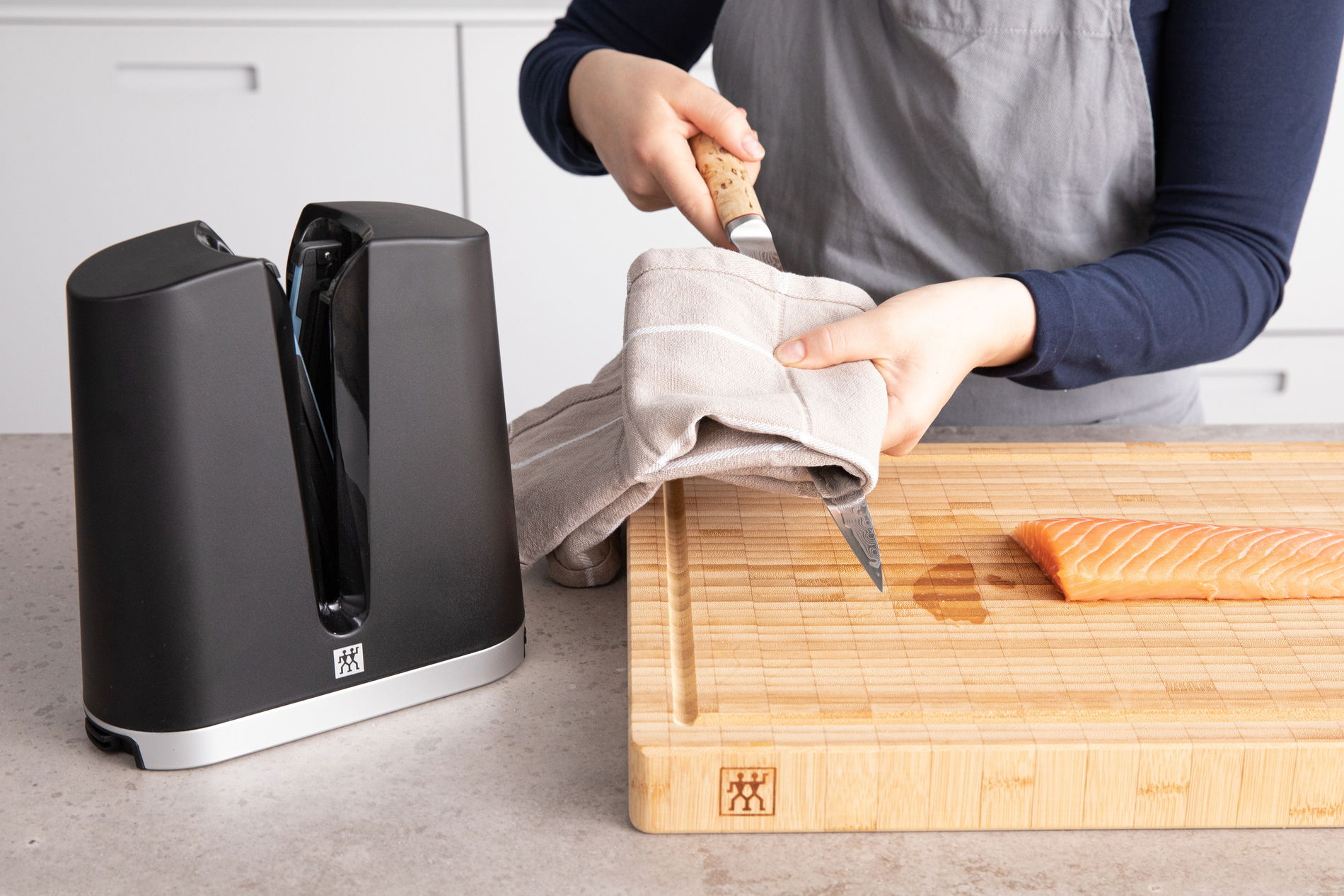 ZWILLING V-Edge – keramický brousek na nože (ostřič)