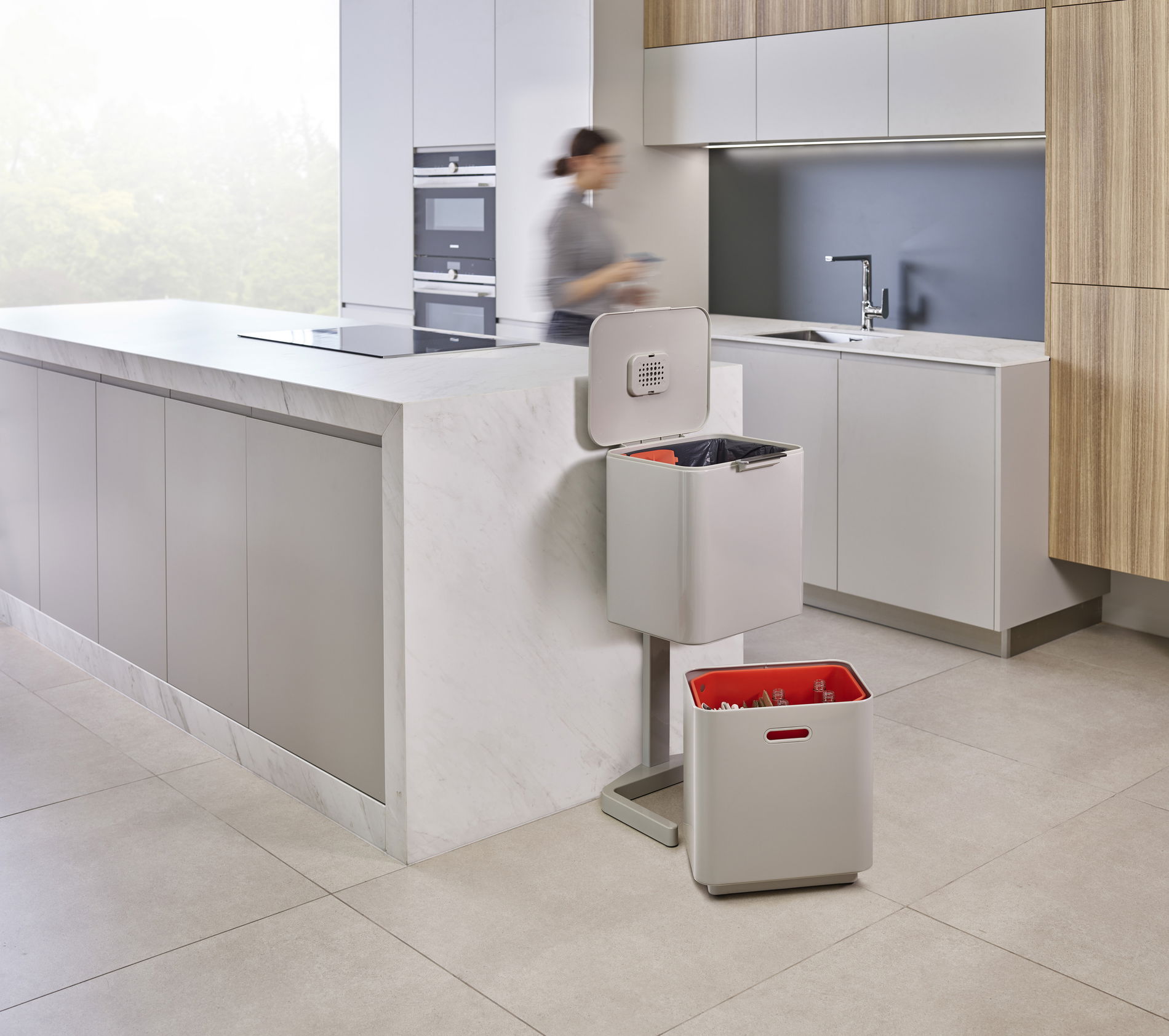 JOSEPH JOSEPH Intelligent Waste TotemMax 60 l popielaty - kosz do segregacji śmieci ze stali nierdzewnej
