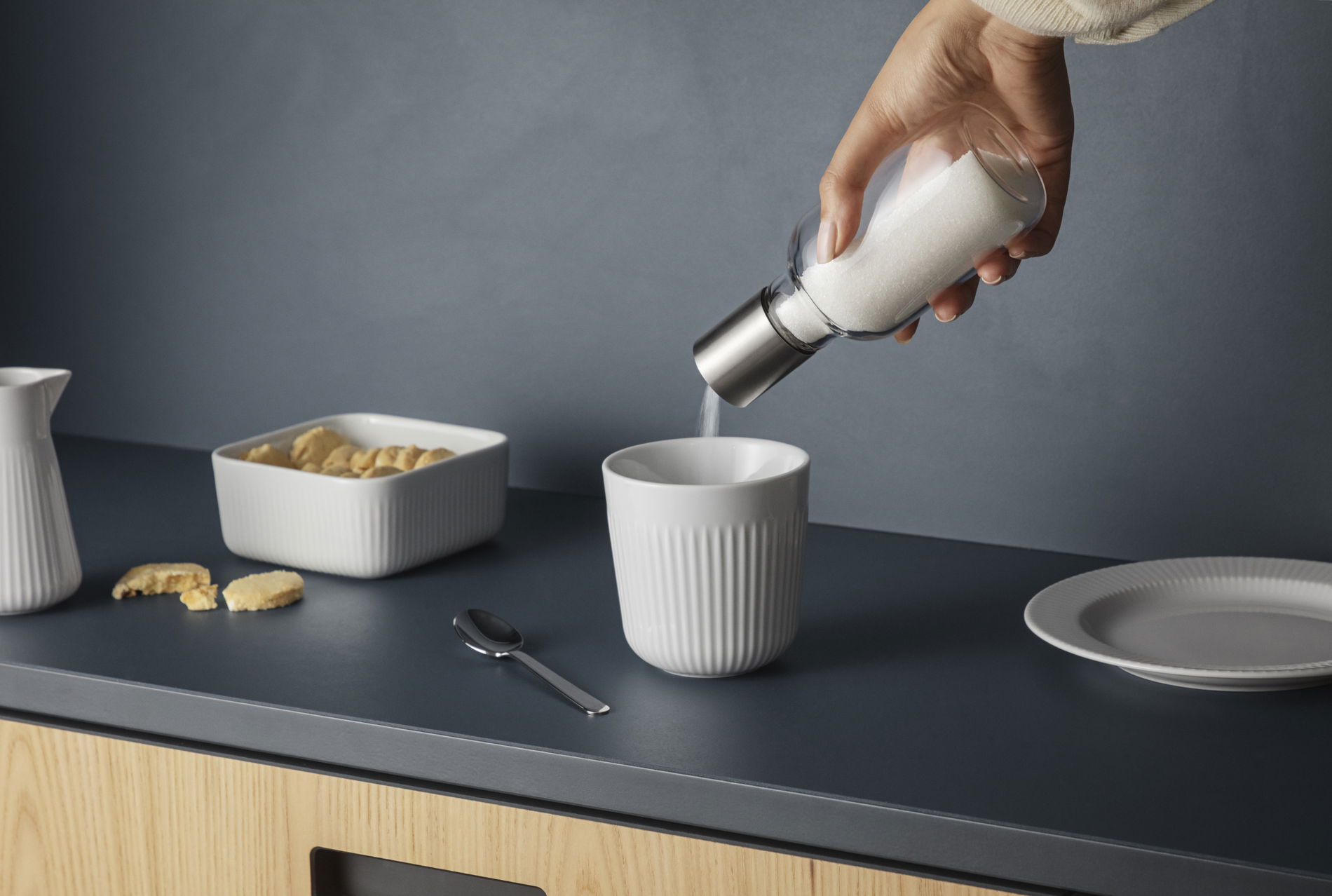EVA SOLO 350 ml - cukiernica szklana z dozownikiem