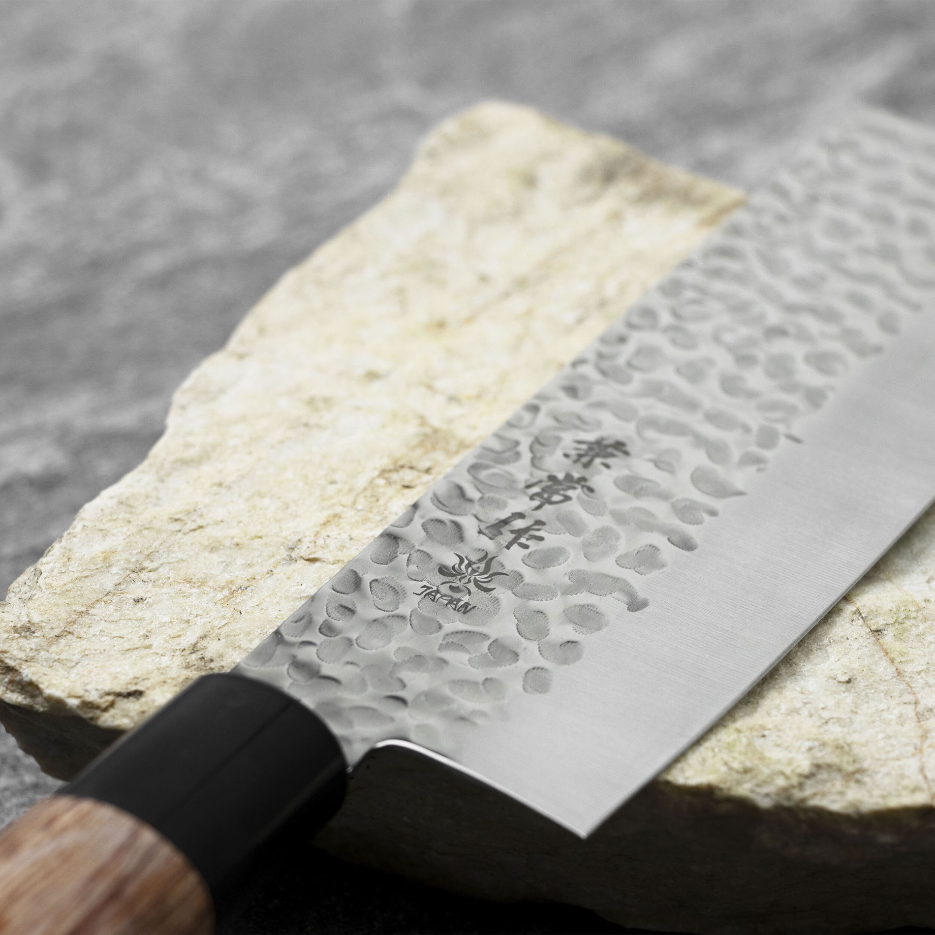 KANETSUNE SEKI 950 16,5 cm - nerezový nůž Nakiri