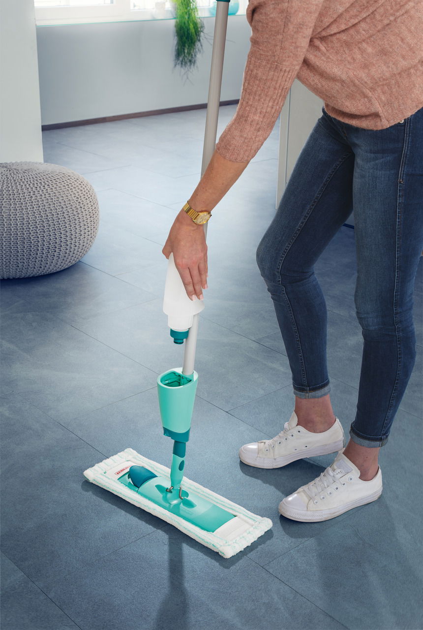 Rovný mop so sprejom LEIFHEIT EASY SPRAY XL