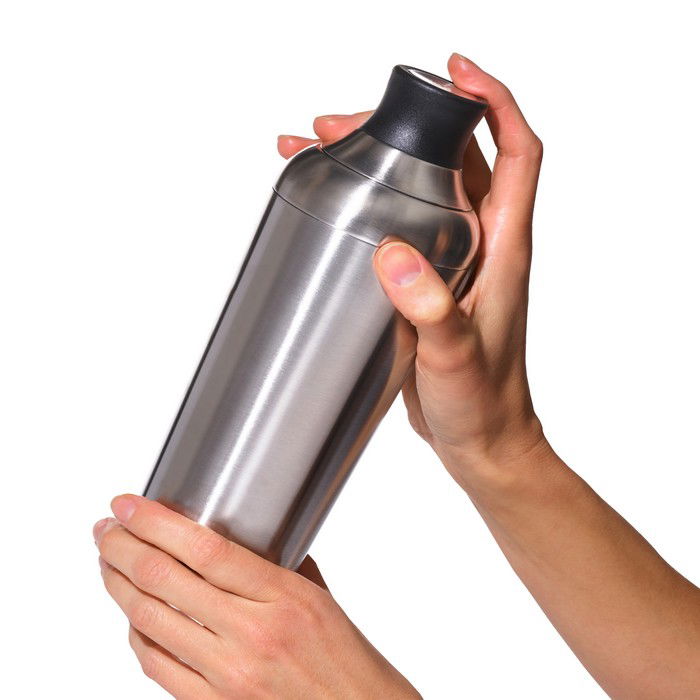 OXO Good Grips - nerezový barmanův třeseč na drinky a koktejly