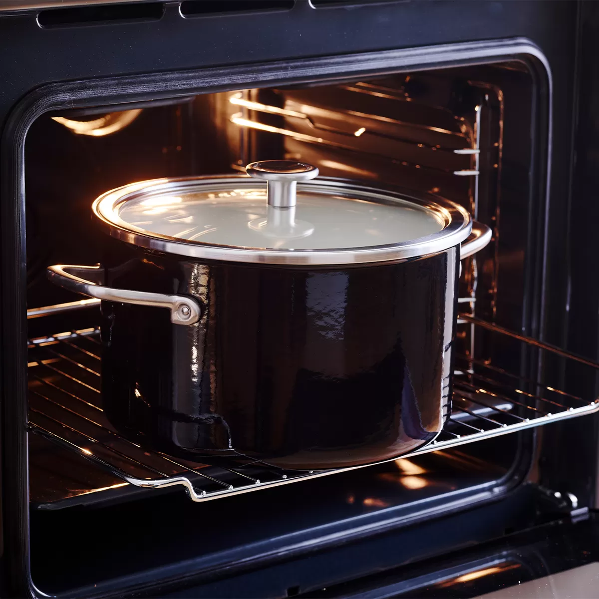 KITCHENAID Steel Core Enamel 6 l černý - smaltovaný hrnec s pokličkou