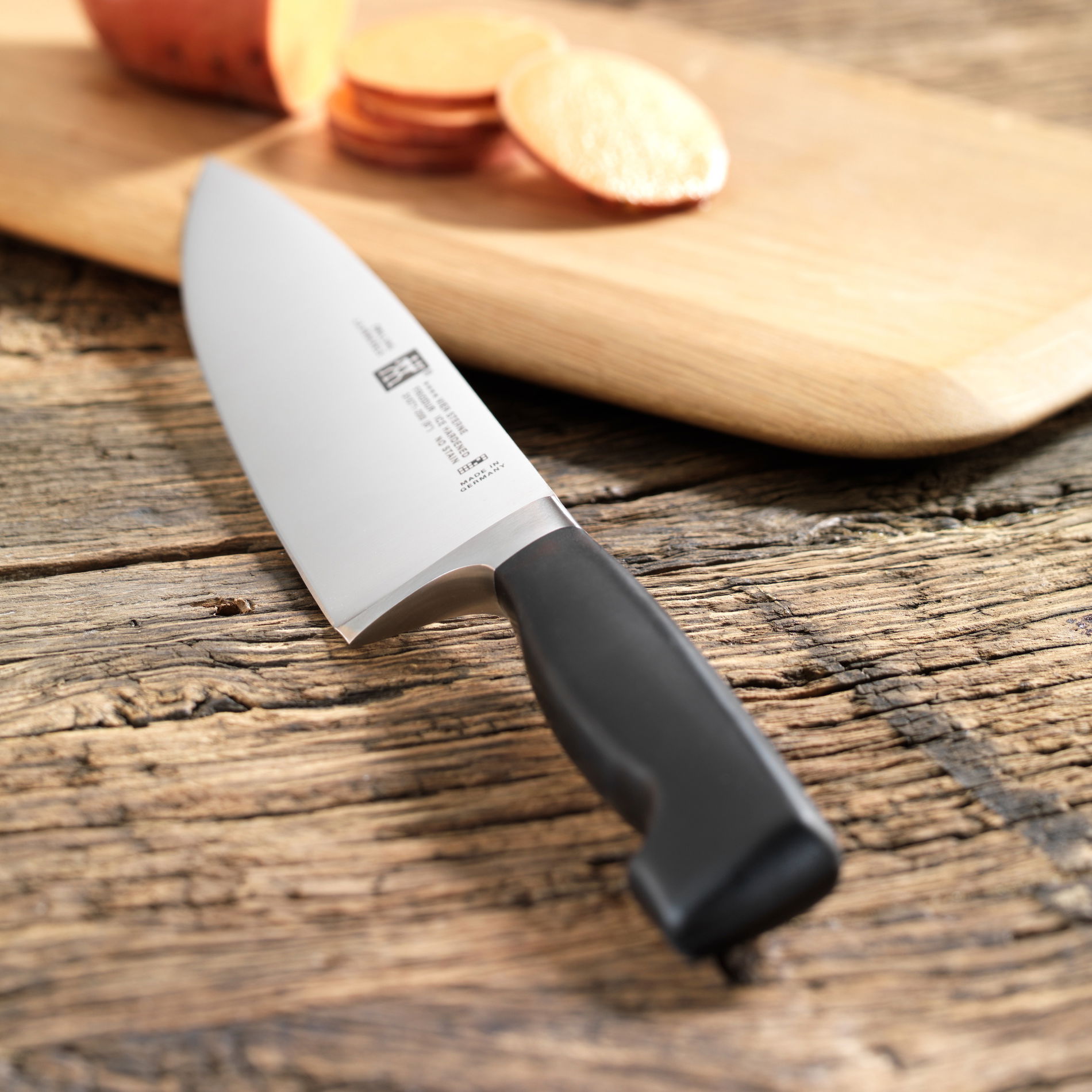 ZWILLING Four Star 16 cm - nóż szefa kuchni kuty