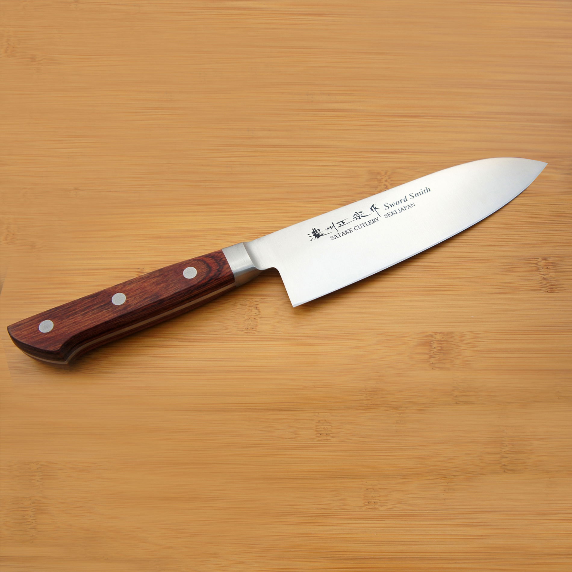 Nůž Santoku z nerezové oceli SATAKE KOTORI PERFECT hnědý 17 cm