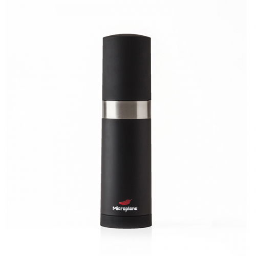 Plastový mlýnek na chilli MICROPLANE SPICY BLACK