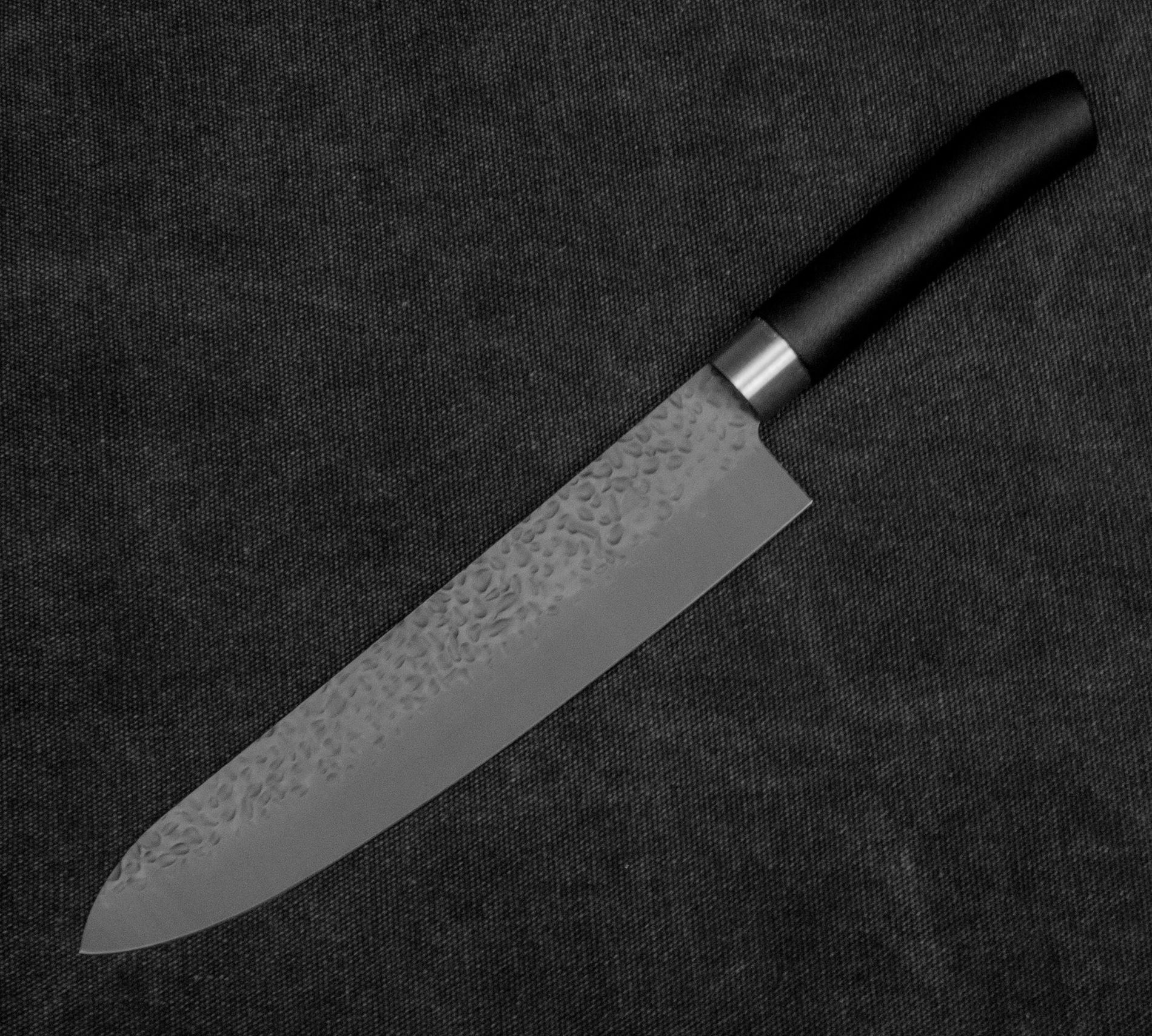 SATAKE Swordsmith 21 cm černý - nůž šéfkuchaře z nerezové oceli