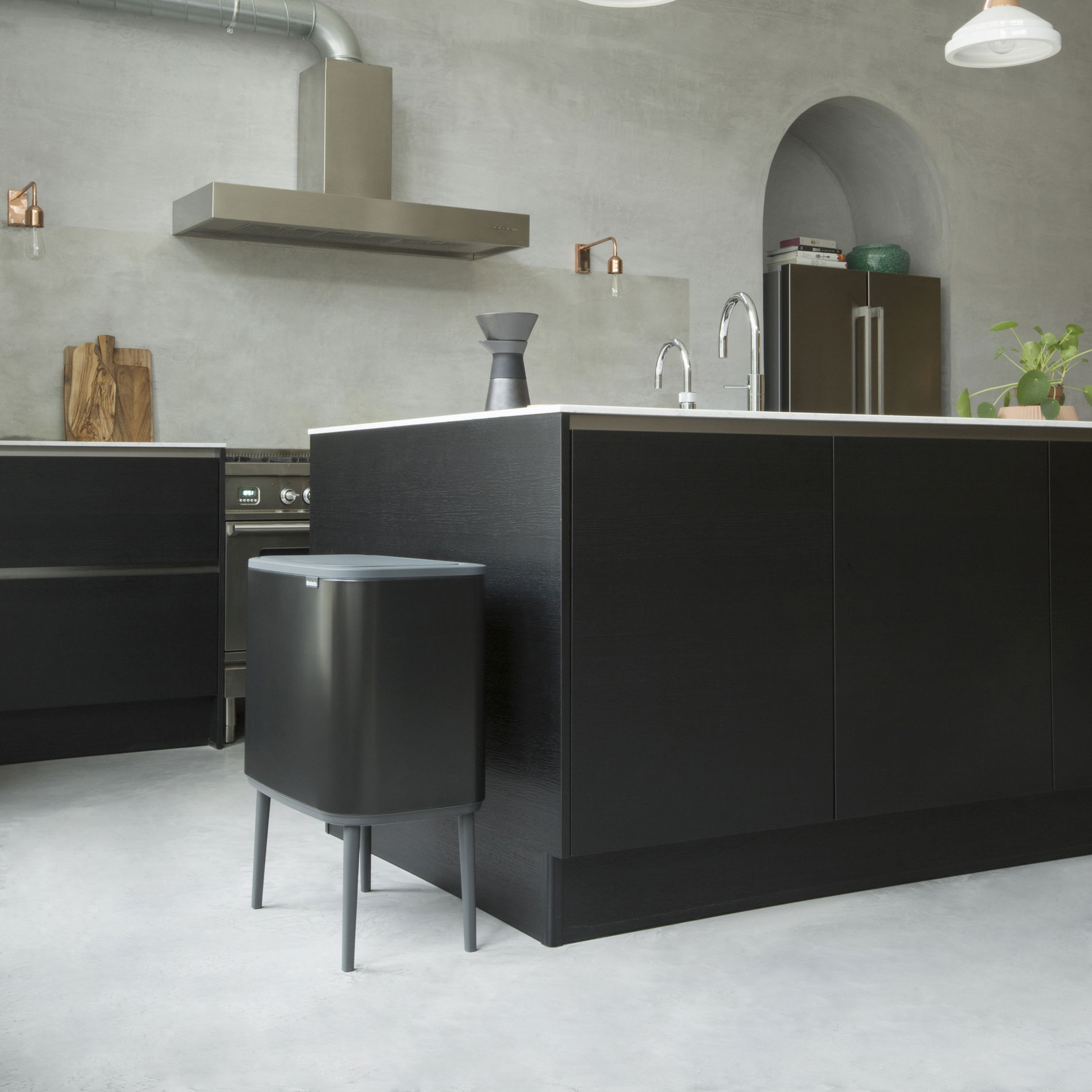 BRABANTIA Touch Bin Bo 3 x 11 l czarny - kosz do segregacji śmieci stalowy trzykomorowy