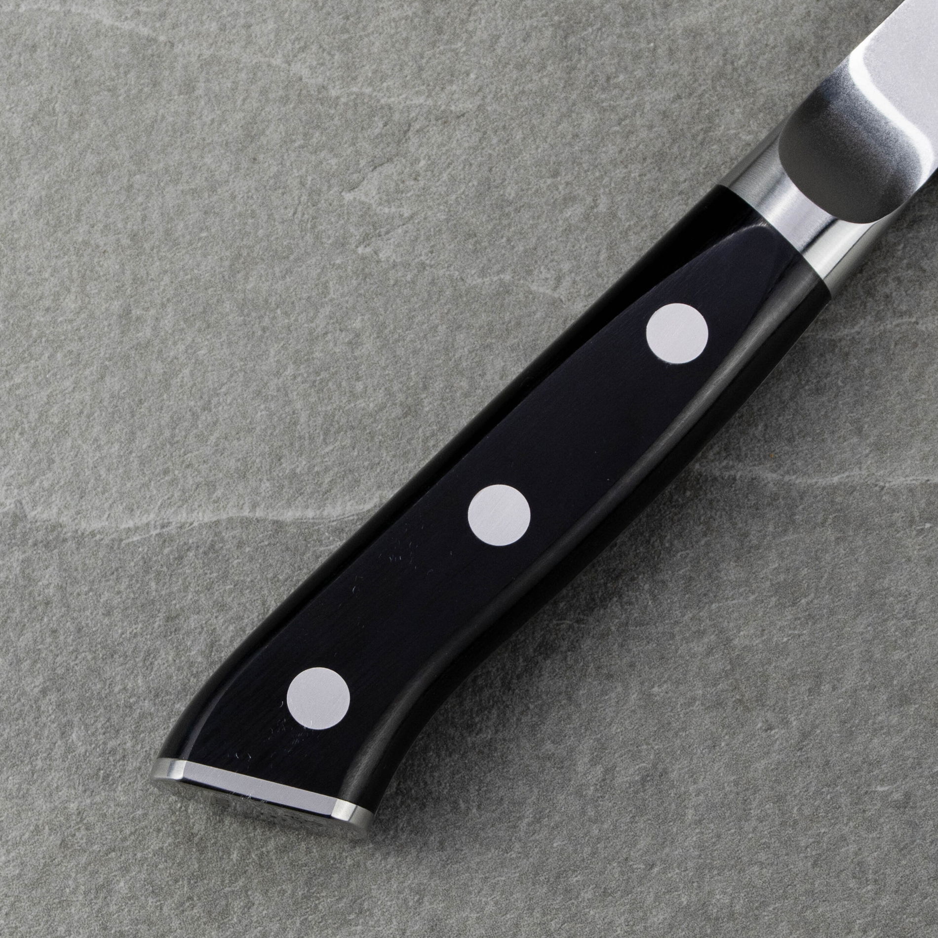 MCUSTA Zanmai Classic Damascus Pakka 21 cm - japonský kuchařský nůž z damascénské oceli