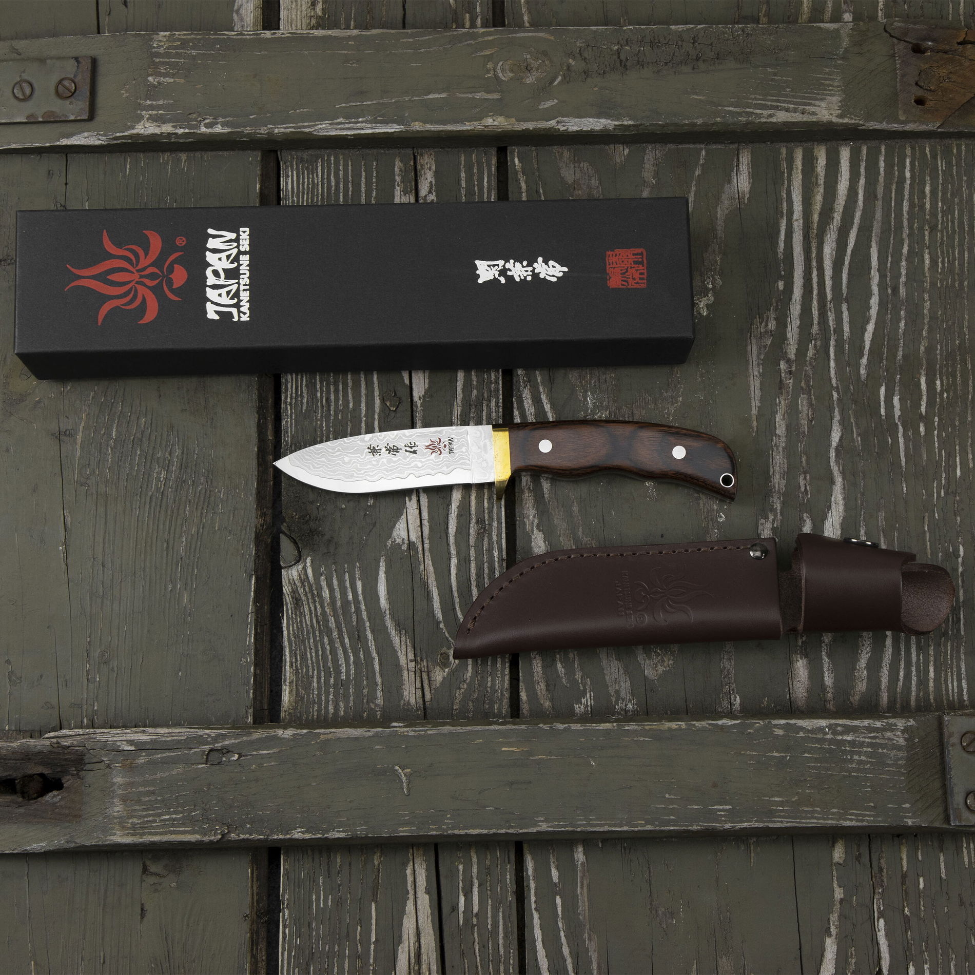 KANETSUNE SEKI Subaru Drop Point 10 cm - japoński nóż survivalowy ze stali nierdzewnej w etui / pochwie