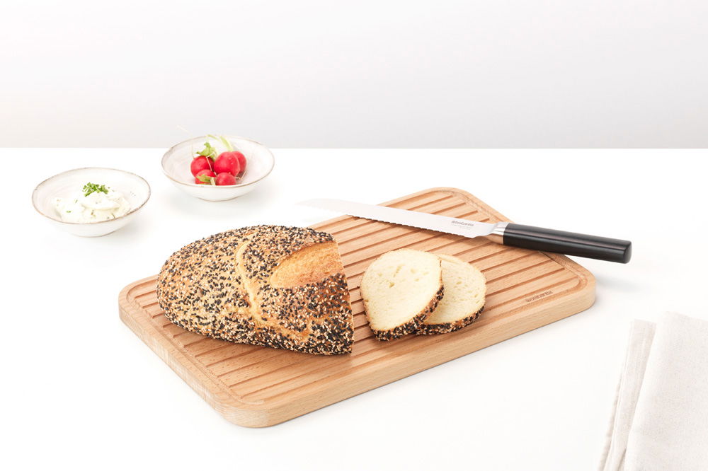 BRABANTIA Profile 2.0 Wooden 40 x 25 cm - deska do krojenia chleba drewniana