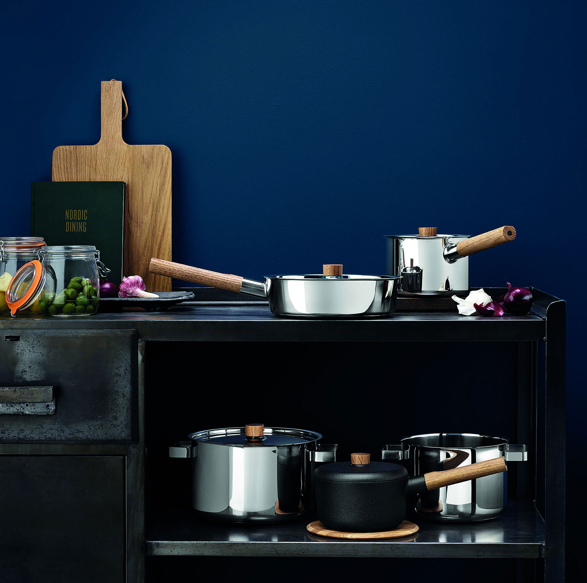 EVA SOLO Nordic Kitchen 24 cm - nepřilnavá pánev s nerezovým poklicem