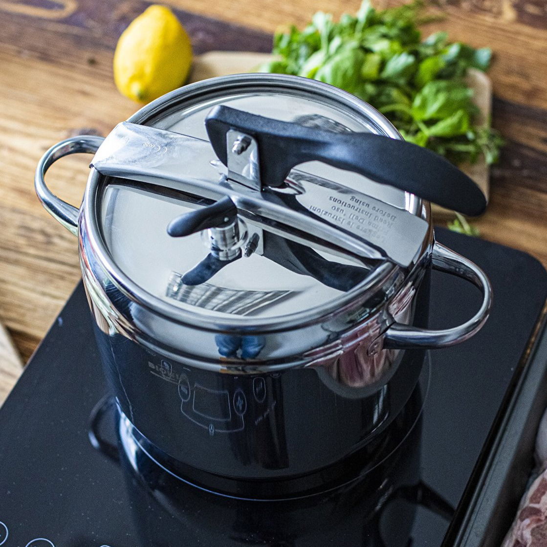 BROWIN Pressure Cooker 5 l - tlakový hrnec  z nerezové oceli