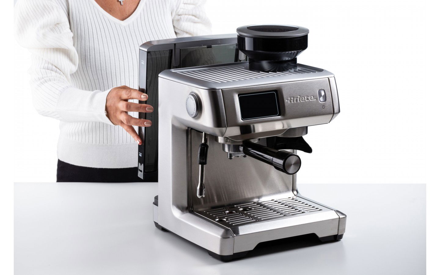 ARIETE Perfetto Digital 1312/10 1600 W - tlakový kávovar
