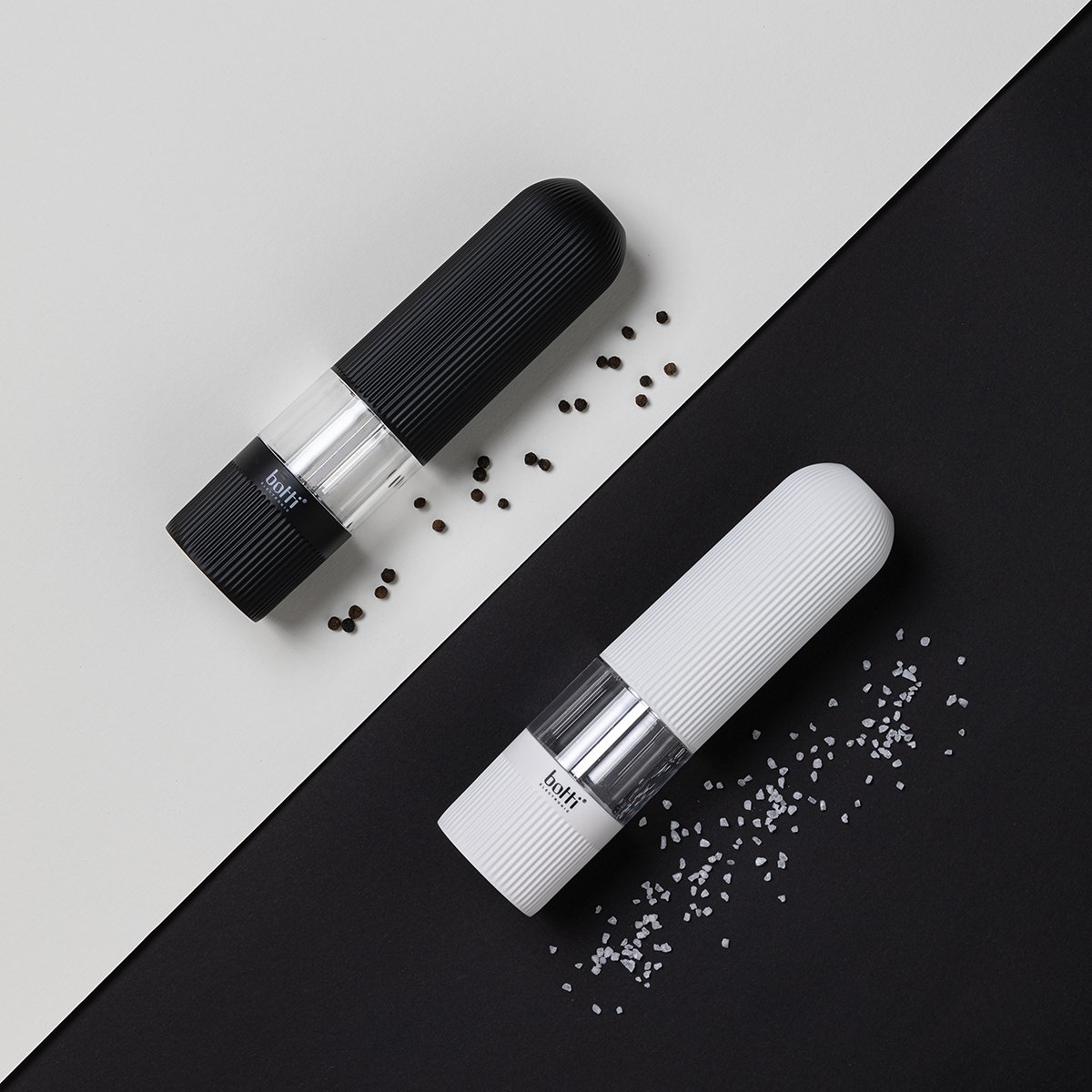 Elektrický mlýnek na sůl a pepř BOTTI TRADO BLACK 21,2 cm