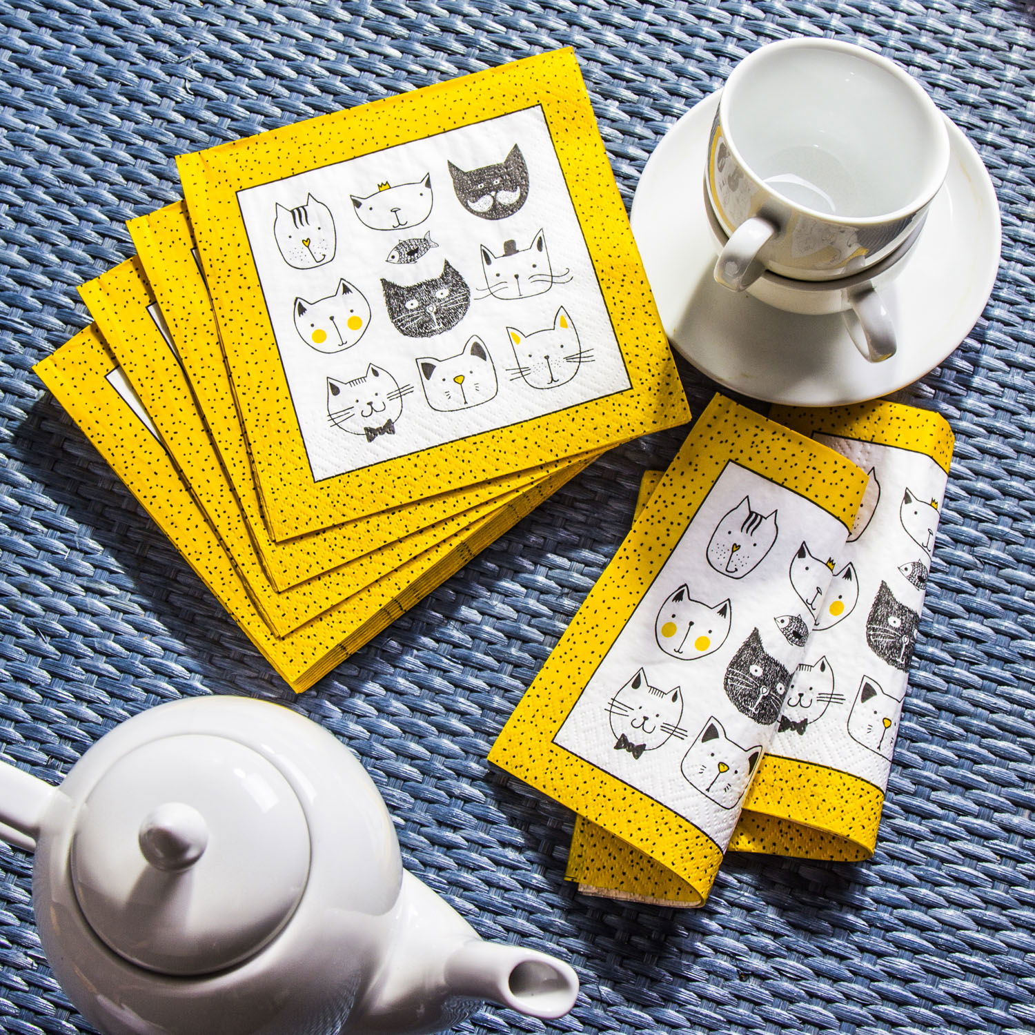PAW FUNNY CATS ŽLUTÉ dekorativní papírové ubrousky 20 ks.