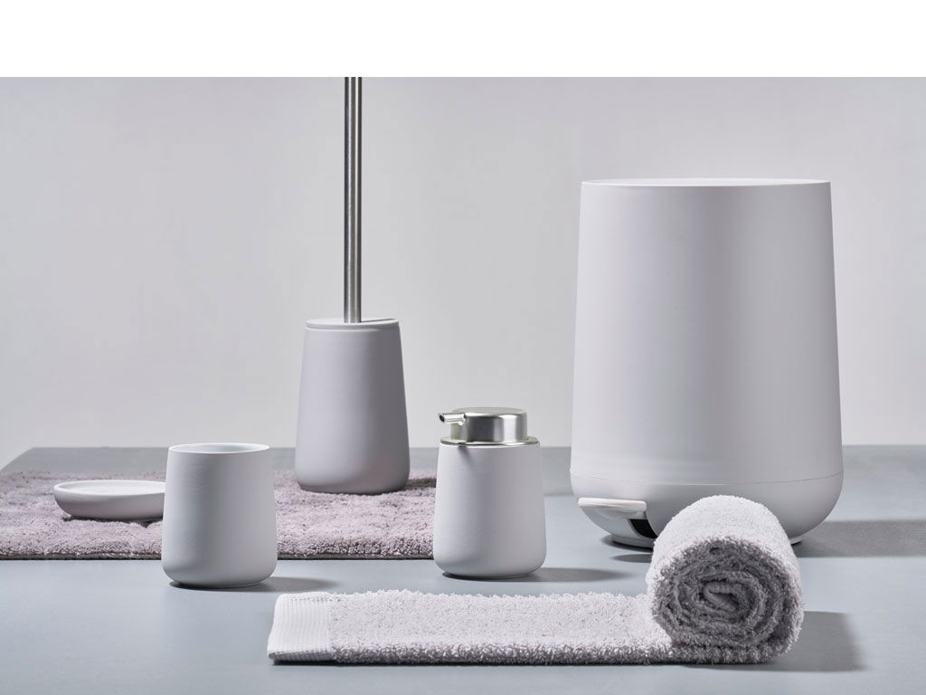 ZONE DENMARK Nova - porcelánový koupelnový hrníček na zubní kartáčky