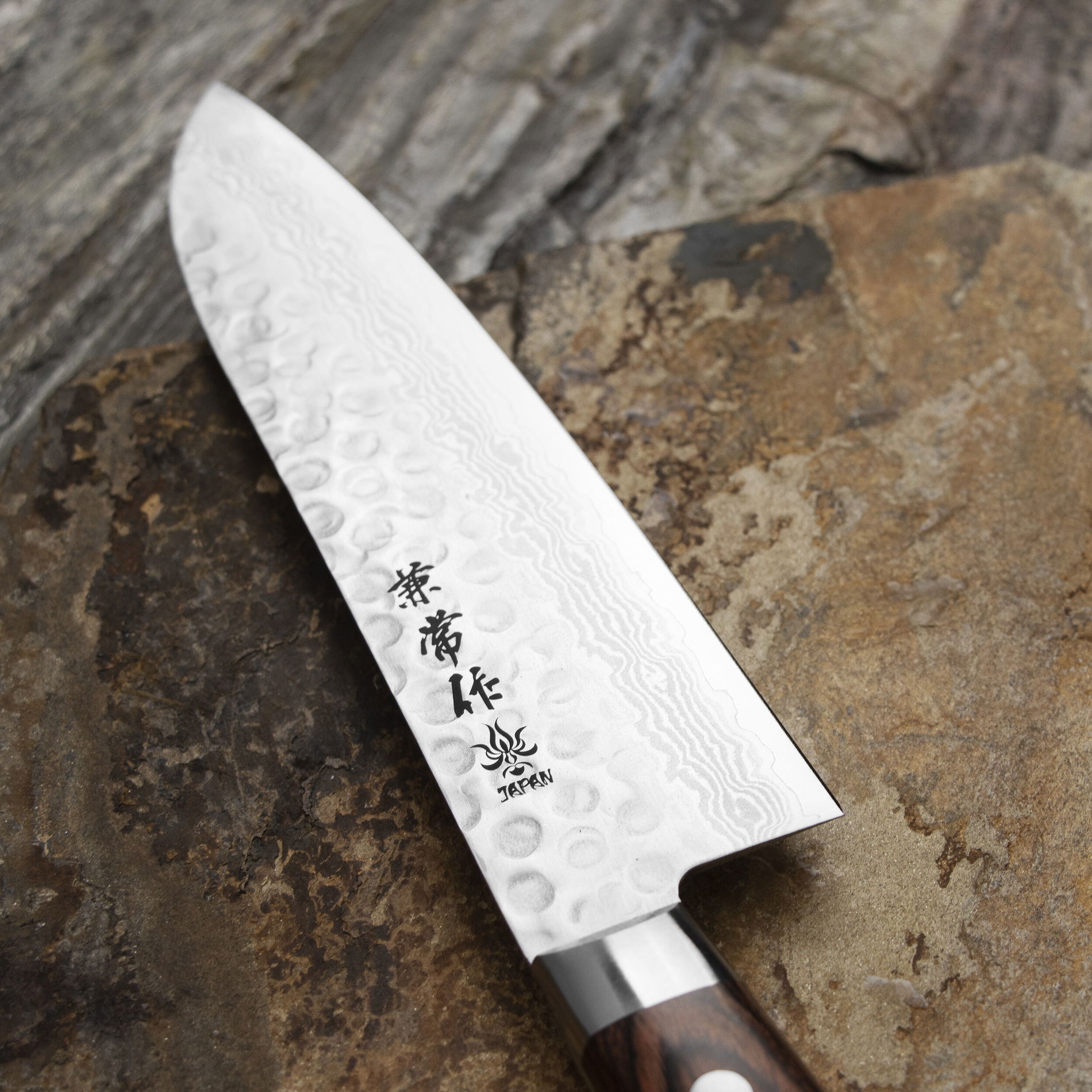 KANETSUNE SEKI 900 18,5 cm - japonský nůž Santoku z nerezové oceli