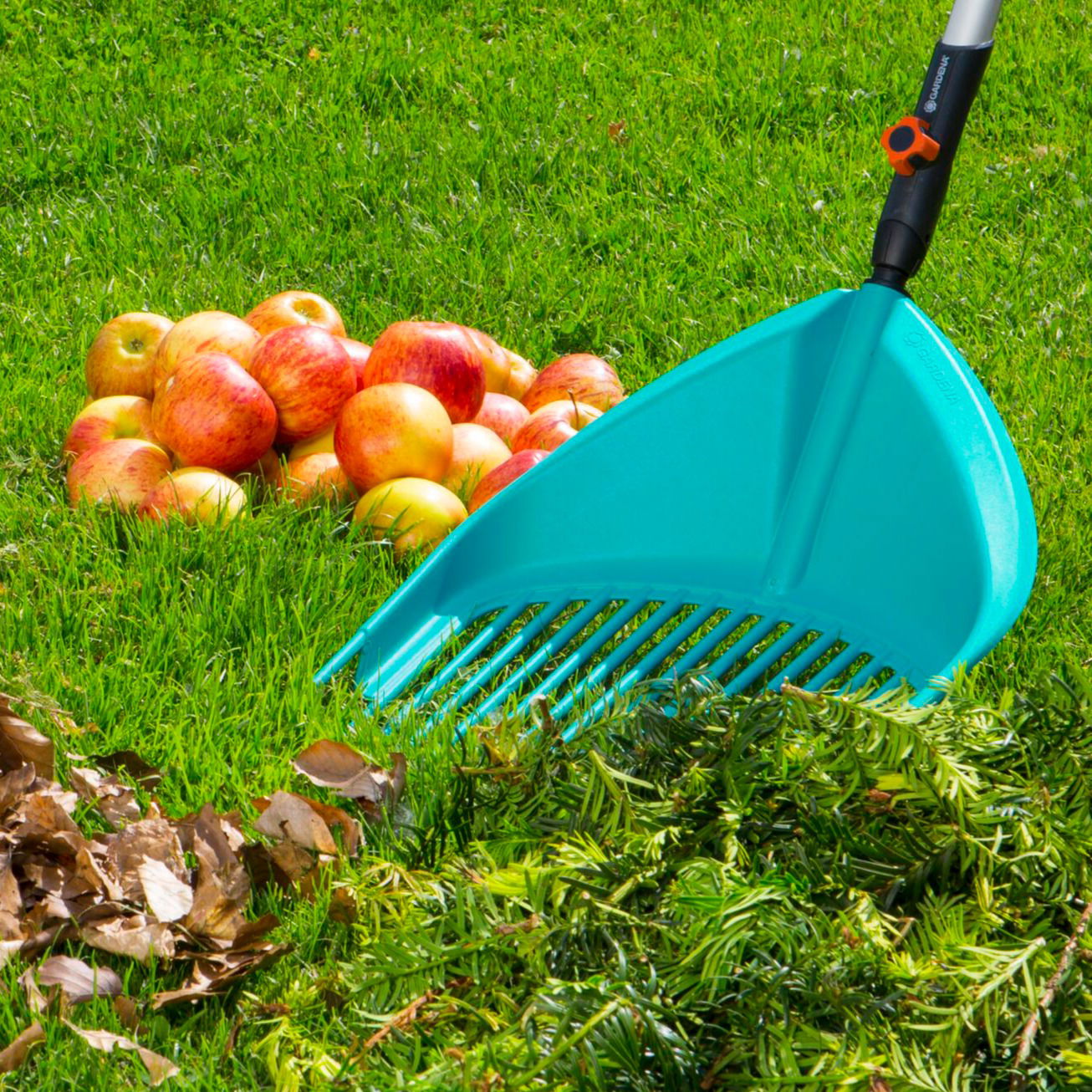 GARDENA Combisystem Leaf Shovel tyrkysová - lopata na lístie
