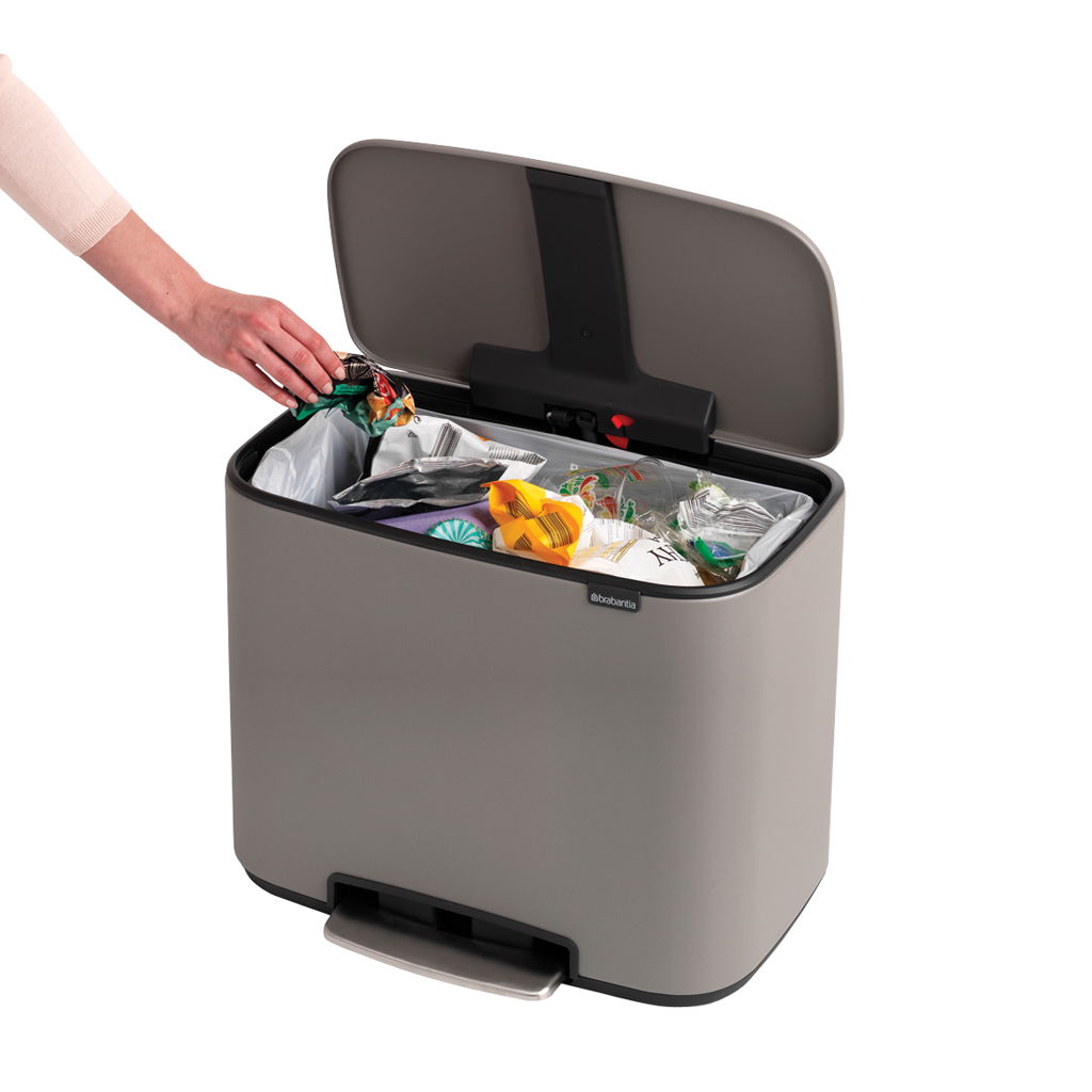 BRABANTIA Touch Bin Bo 36 l - nerezový odpadkový koš s pedálem
