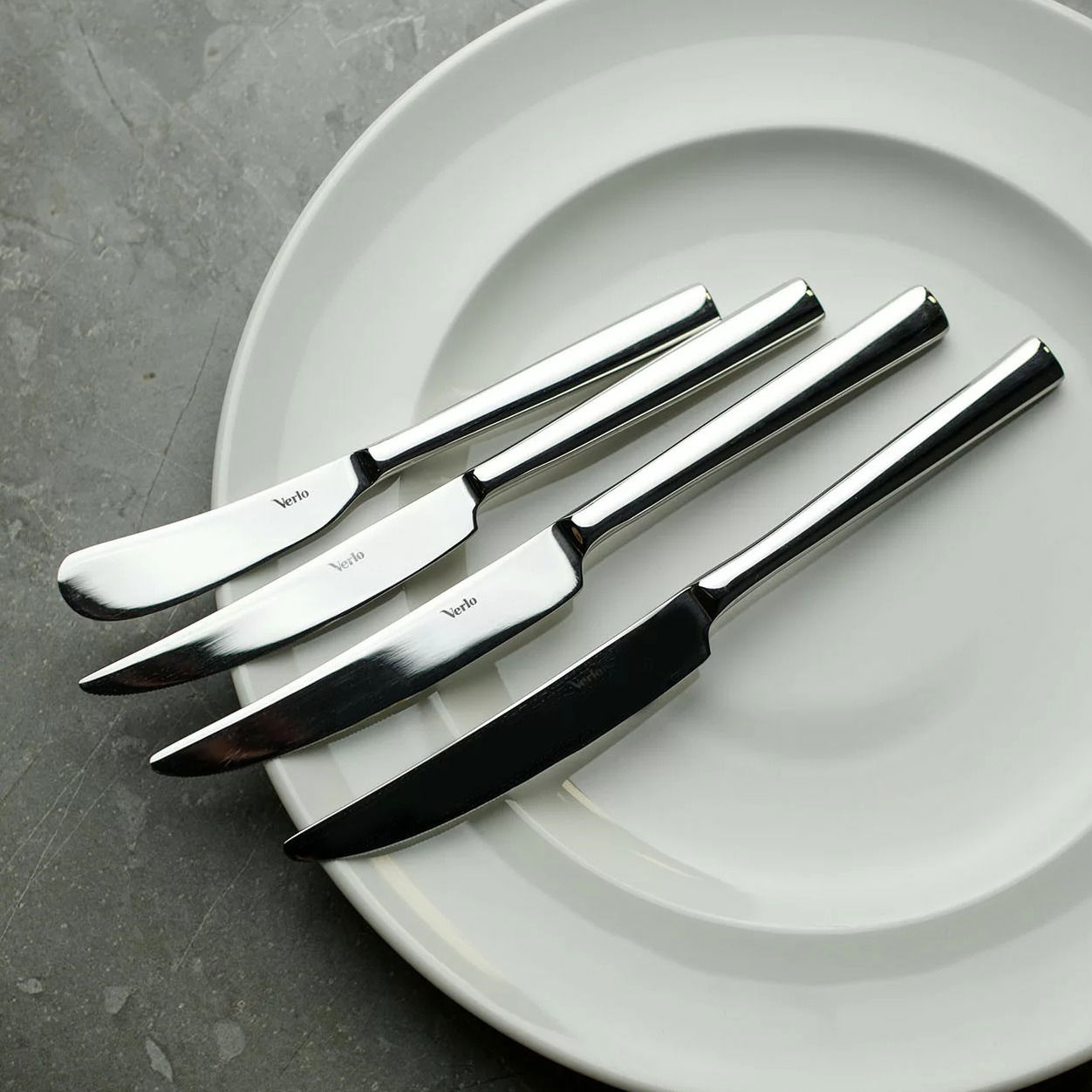 VERLO Agila 24,4 cm - nůž na steak z nerezové oceli