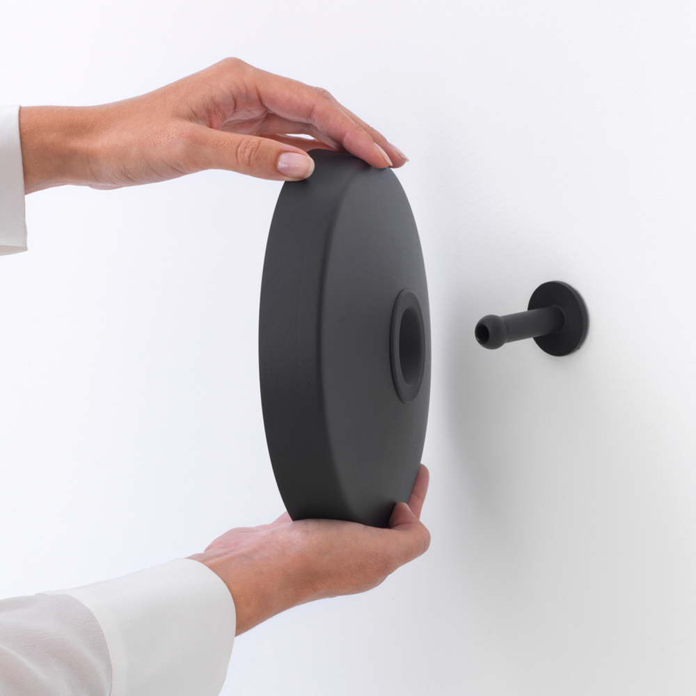 BRABANTIA MindSet tmavě šedé zvětšovací kosmetické zrcátko