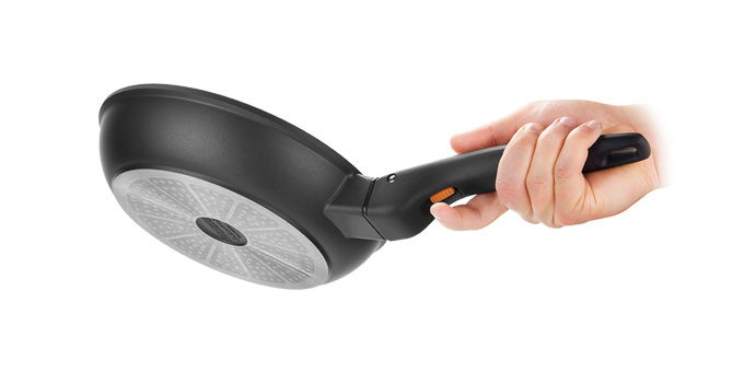 TESCOMA Smartclick 24 cm černá - nepřilnavá pánev