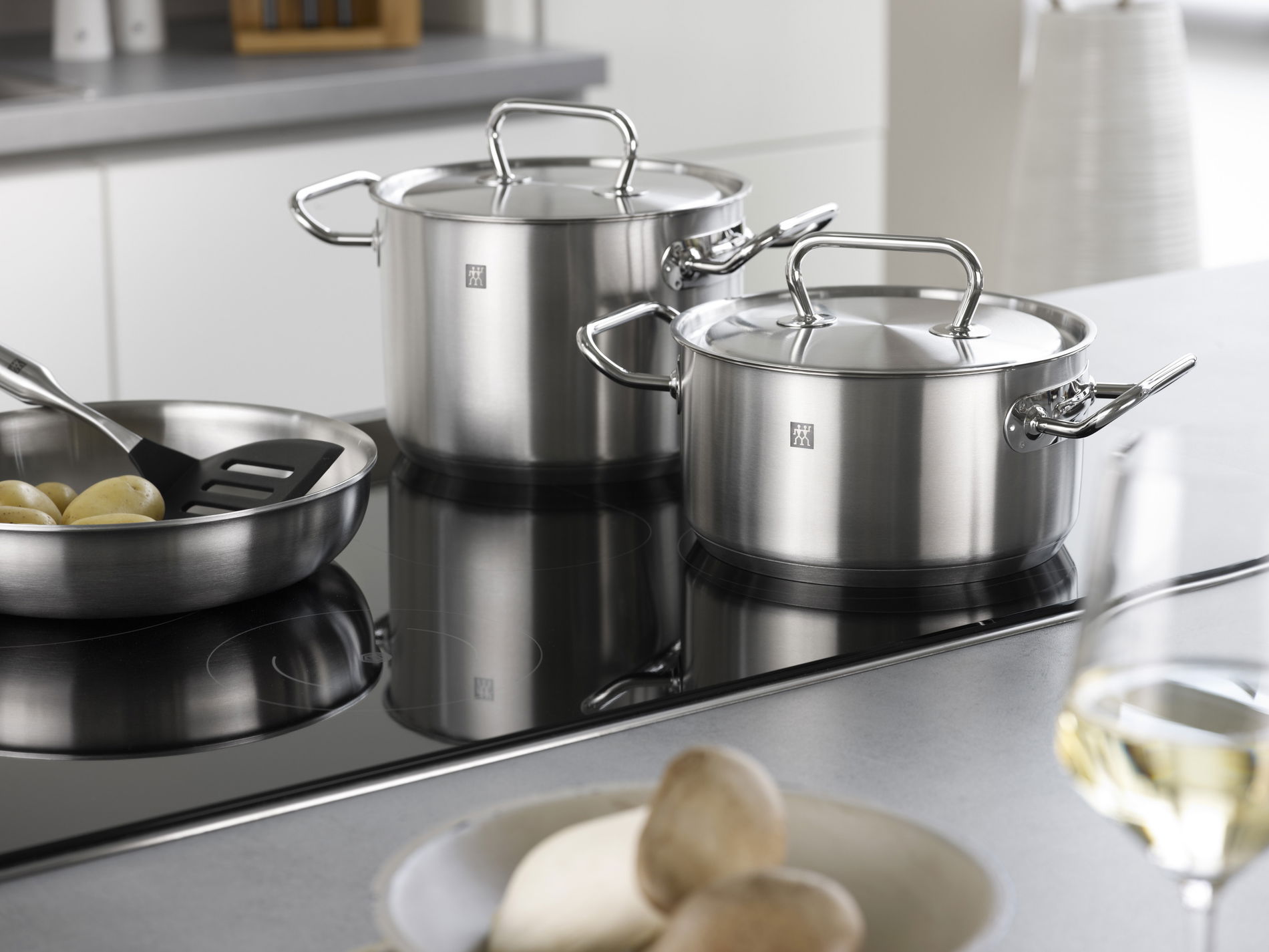 Zwilling Twin Classic 4,5 l - hrnec s poklicí z nerezové oceli